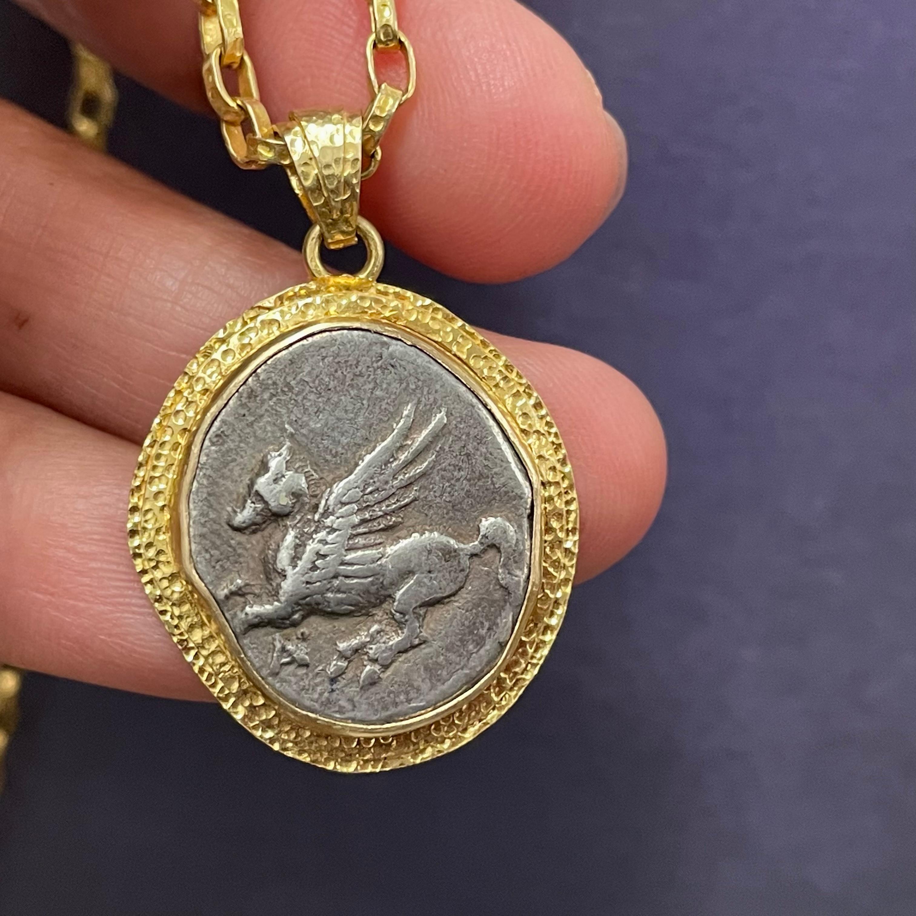 Classical Greek Ancient Greek 5th Century BC Corinth Pegasus Stater 18K Gold Pendant For Sale