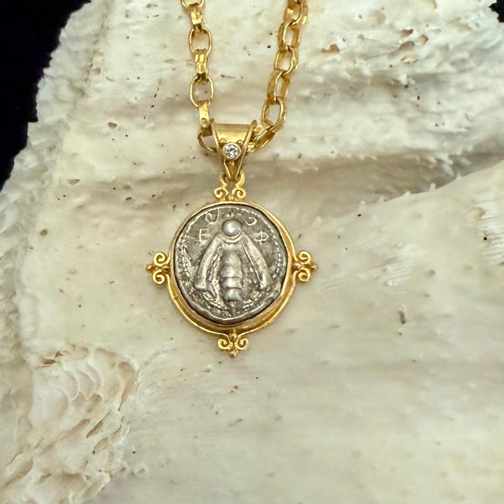 Ancient Greek 5th Century BC Ephesus Bee Coin Diamond 18K Gold Pendant For Sale 4