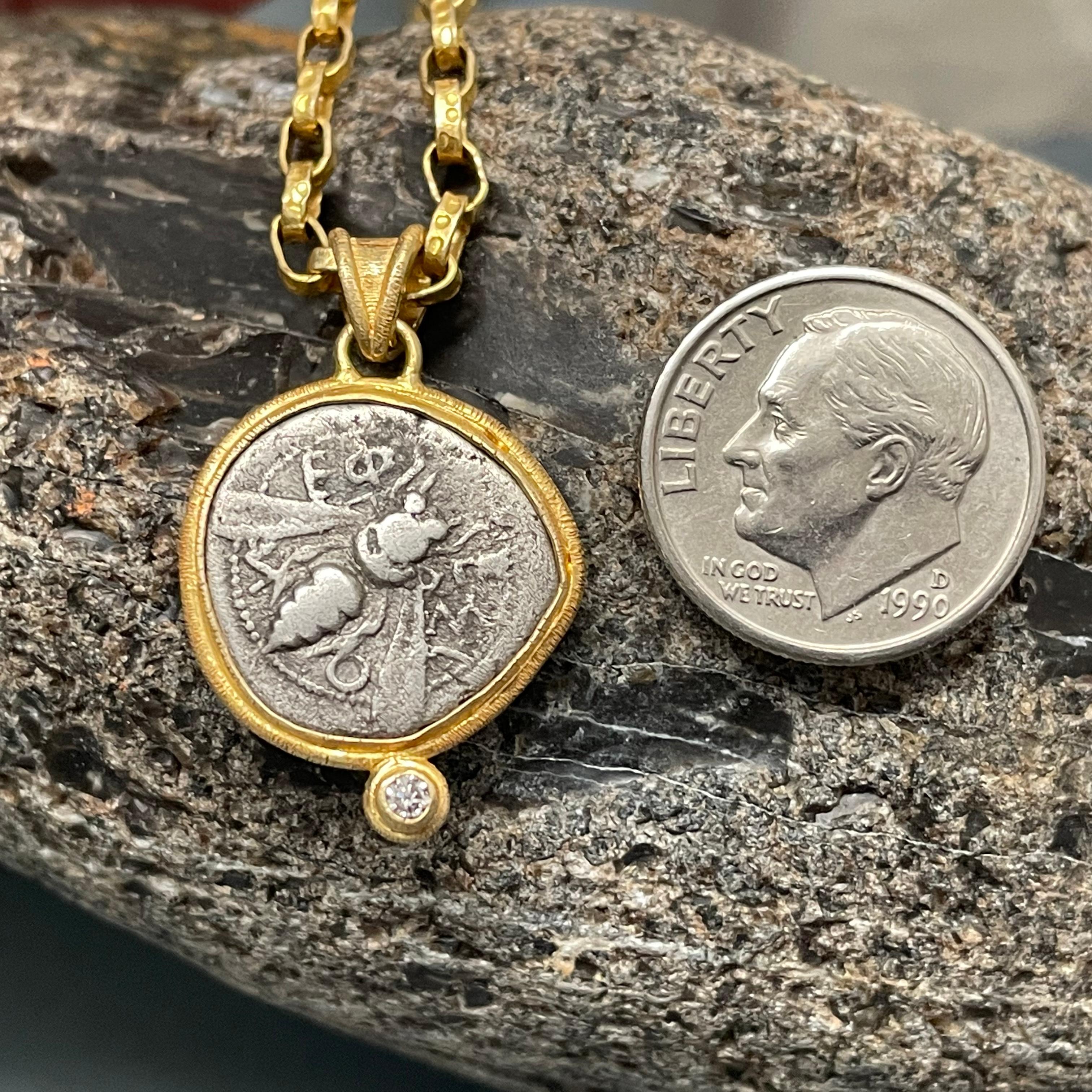 Antike griechische Phönix-Bienenenmünze, 5. Jahrhundert v. Chr., Diamant-Anhänger aus 18K Gold (Rosenschliff) im Angebot