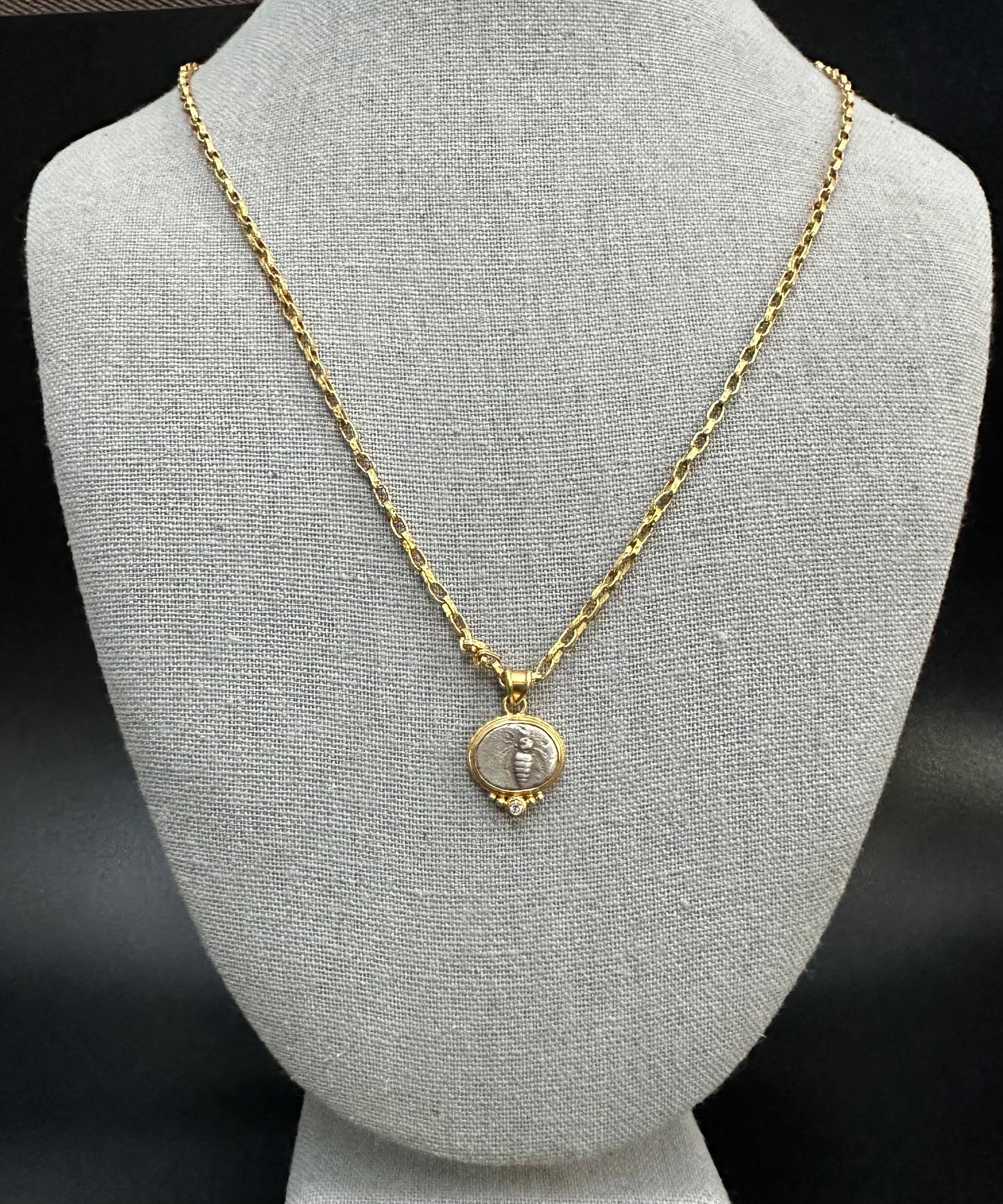 Ancient Greek 5th Century BC Ephesus Bee Coin Diamond 18K Gold Pendant For Sale 3