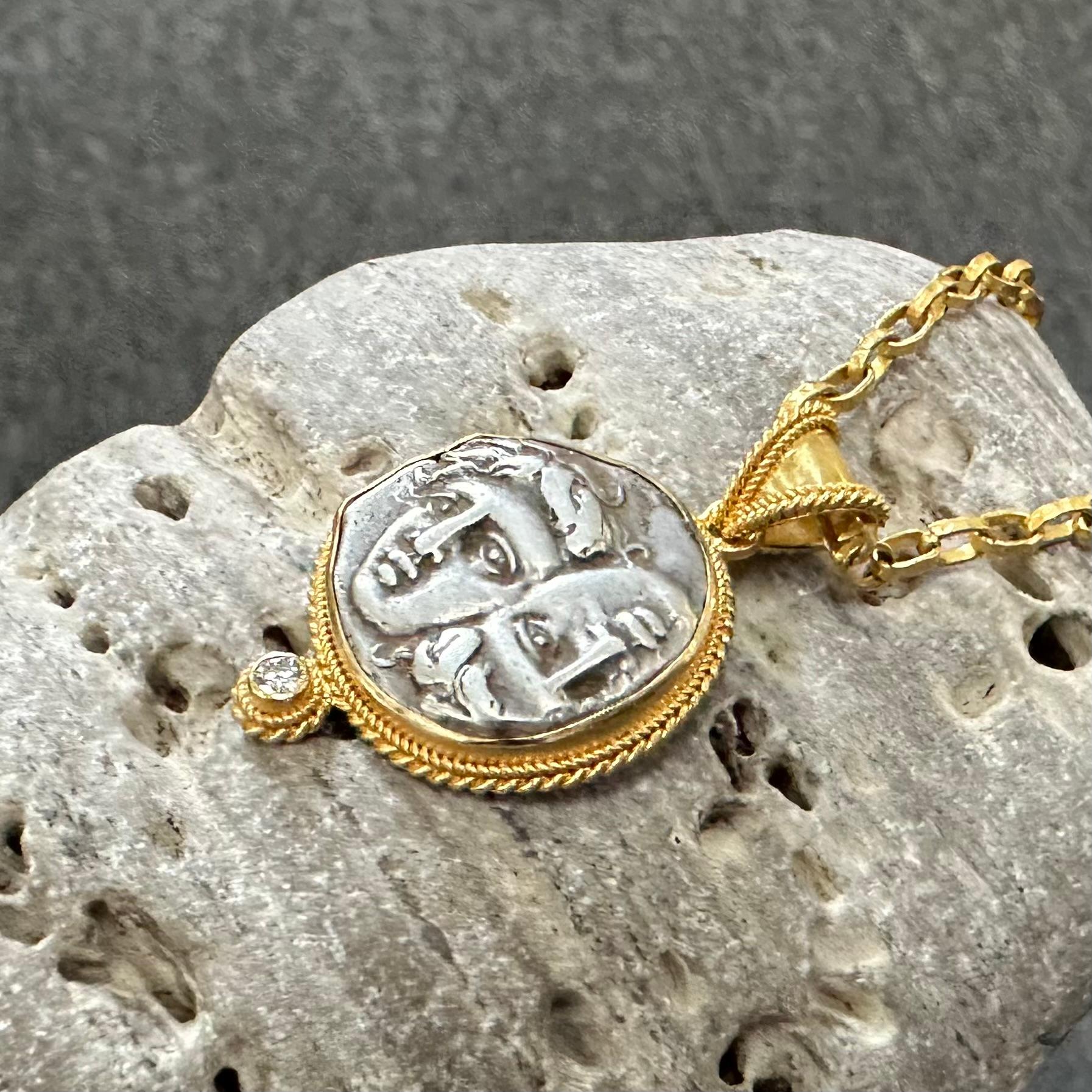 greek pendant gold
