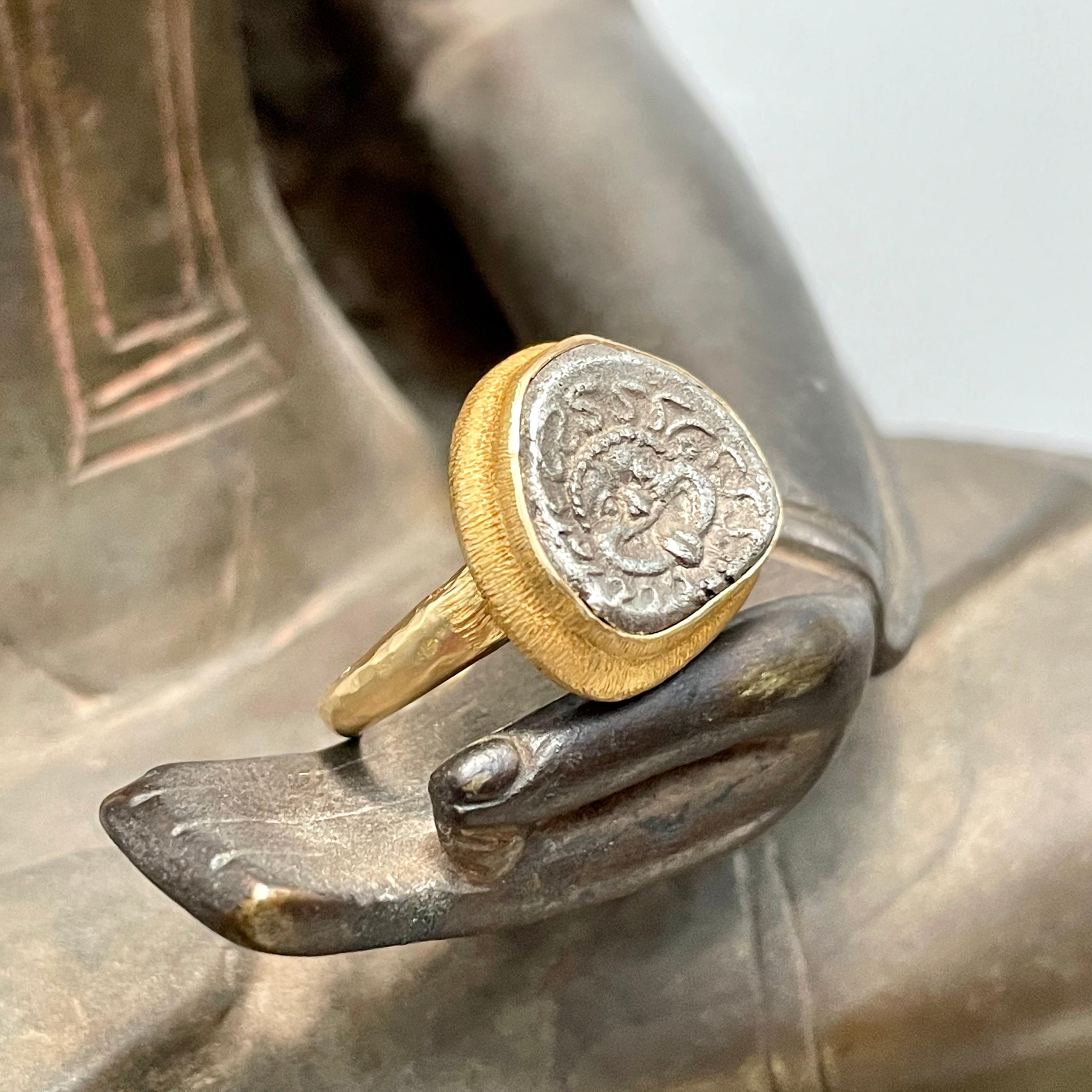 Classical Greek Ancient Greek 5th Century BC Medusa Coin 18K Gold Ring For Sale