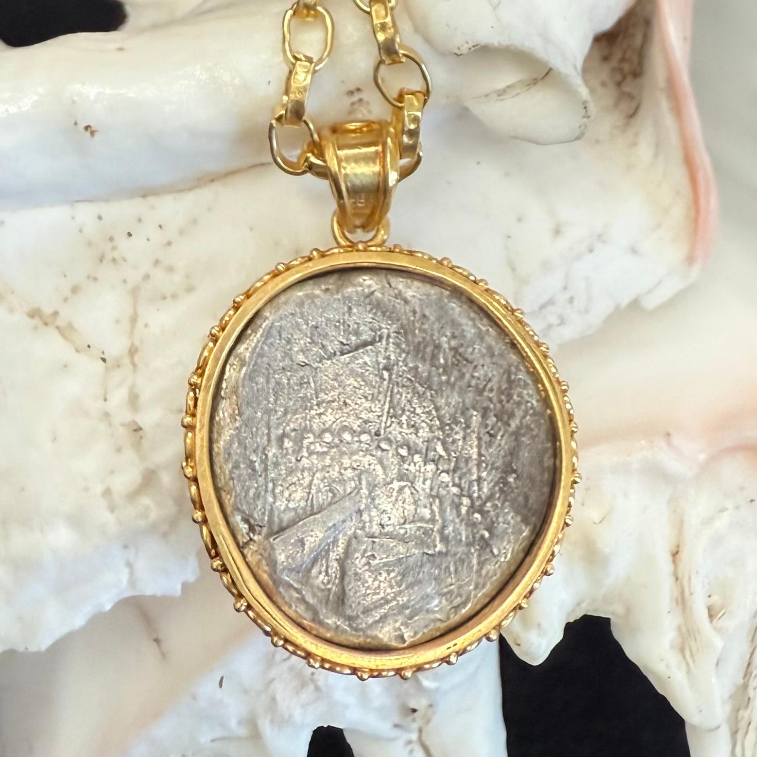 Pendentif en or 18K avec pièce de Swan en argent de l'Antiquité grecque du 5e siècle avant J.-C. en vente 6