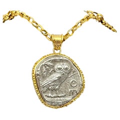 Athéna Grecque Ancienne 5ème siècle BCE Pièce Chouette Pendentif Or 18K Chaîne 18K