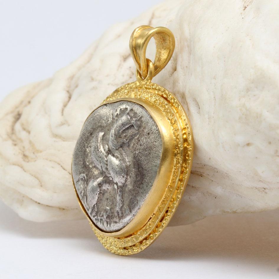 Ancient Greek 6th Century BC Griffin Coin 18K Gold Pendant In New Condition For Sale In Soquel, CA