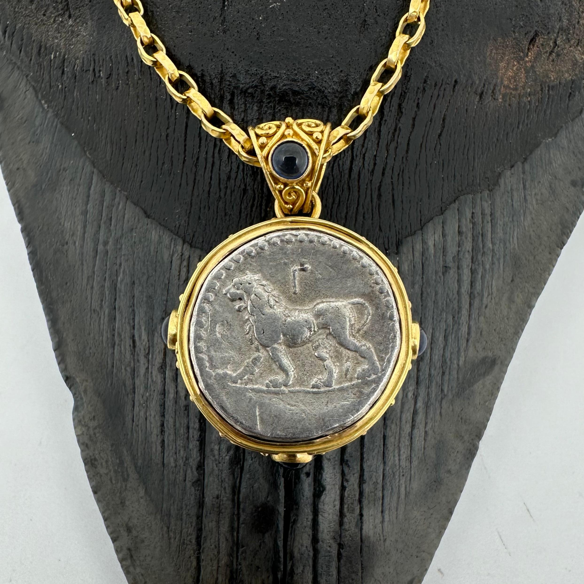 Ancient Greek Alexander the Great Lion Coin Blue Sapphires 18K Gold Pendant For Sale 4