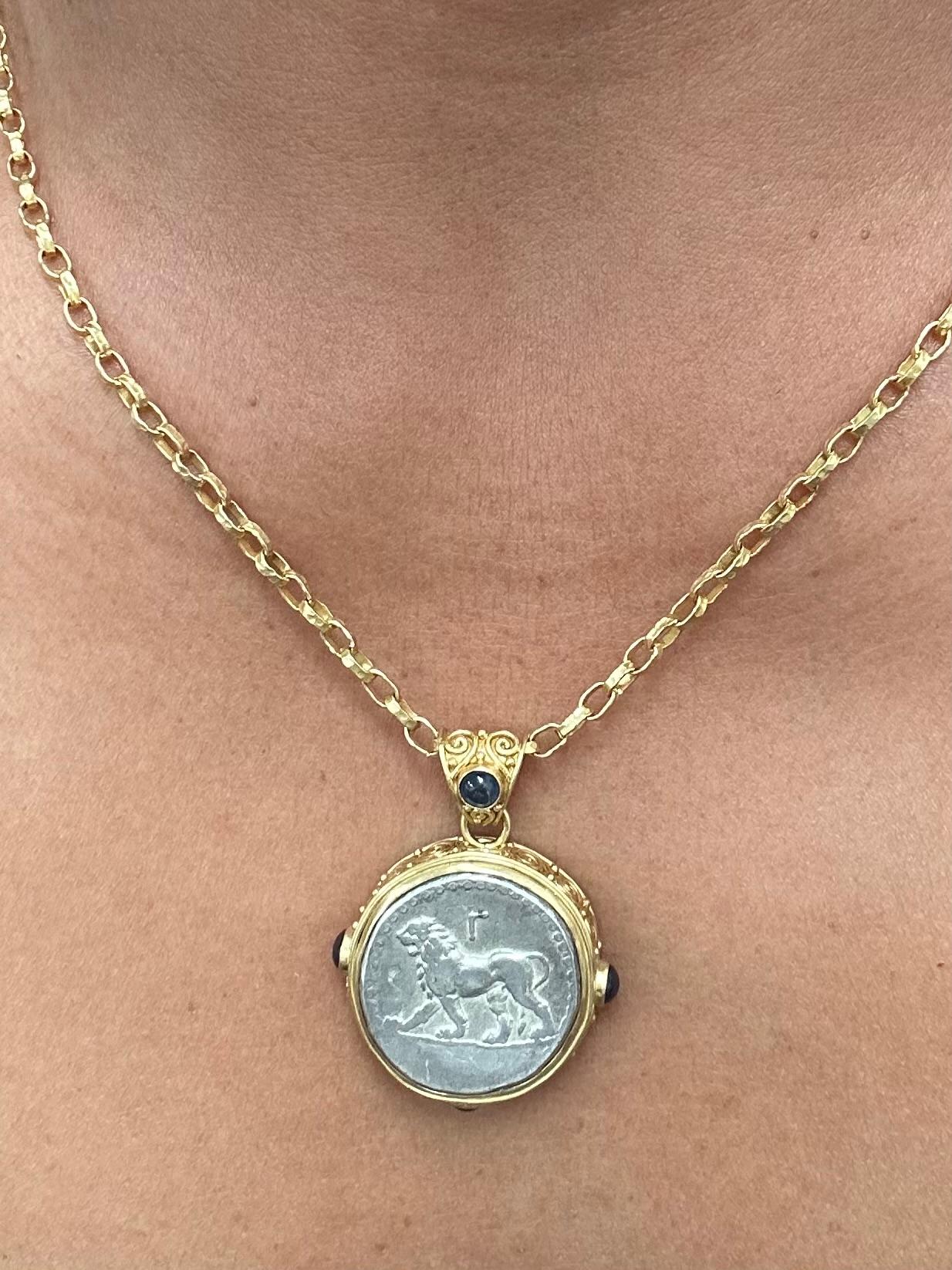 Ancient Greek Alexander the Great Lion Coin Blue Sapphires 18K Gold Pendant In New Condition For Sale In Soquel, CA