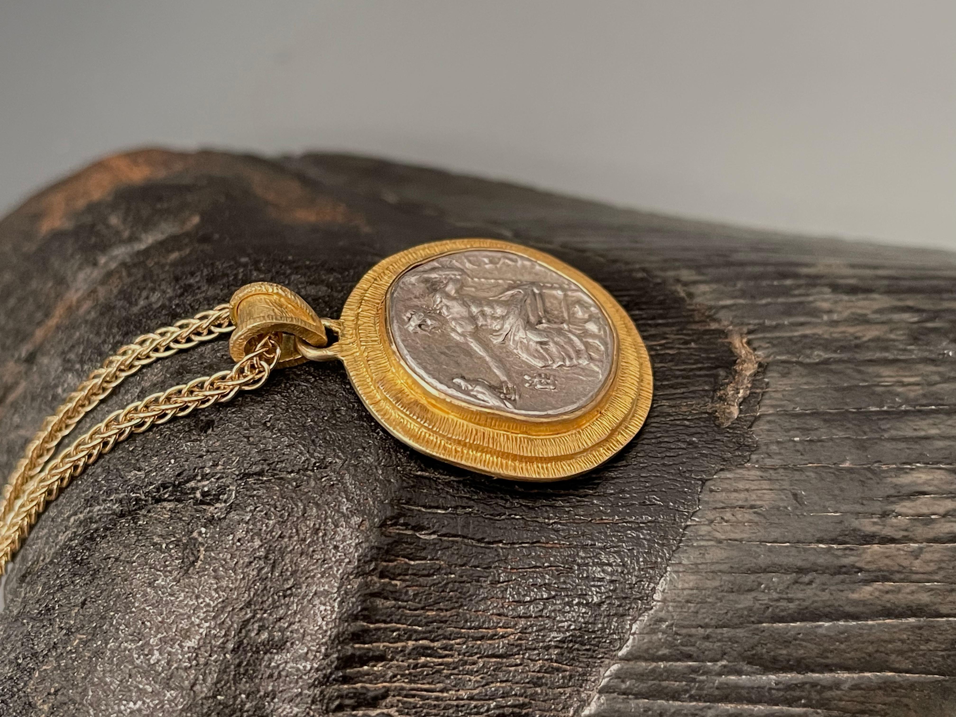 Ancient Greek Alexander the Great Zeus Coin 18K Pendant In New Condition In Soquel, CA