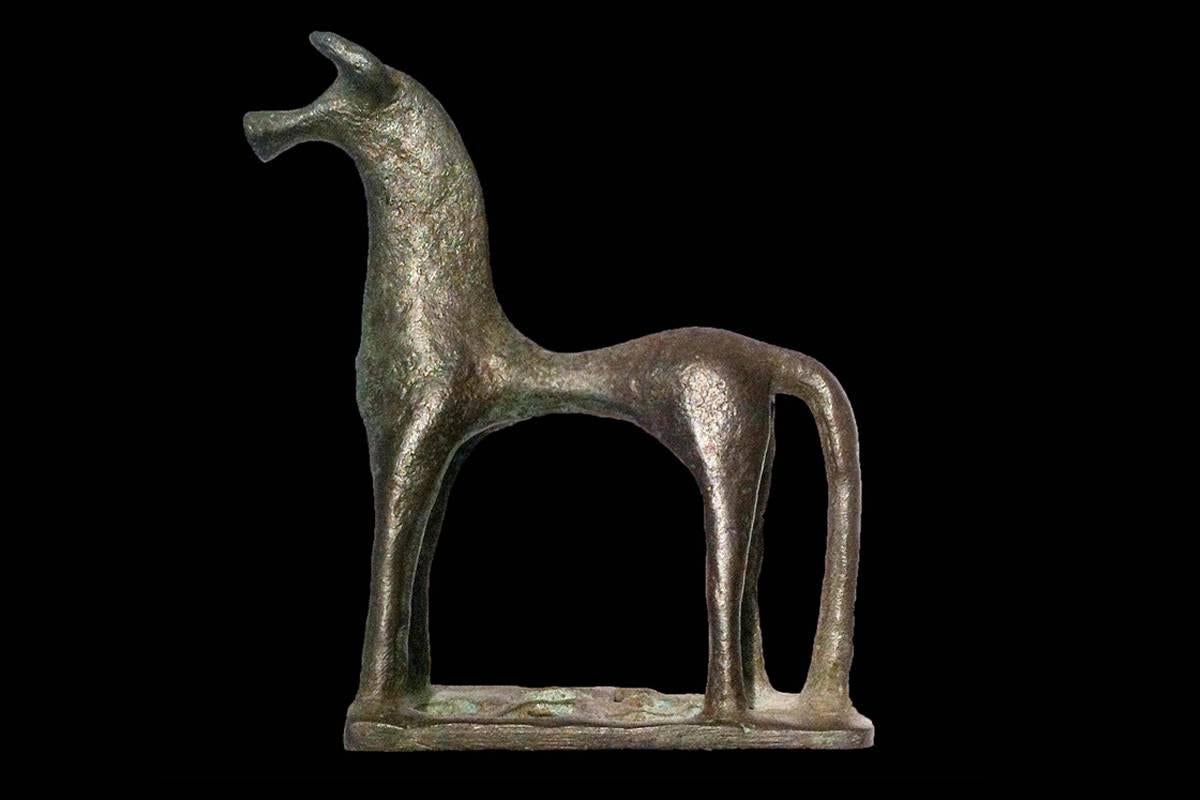 The horse comes with an international certificate of authenticity.

Greece, circa 750-700 BC.

The striking figure represents one of the most asked of the classical objects - amongst scholars and collectors. Staying powerful in full attention, it's