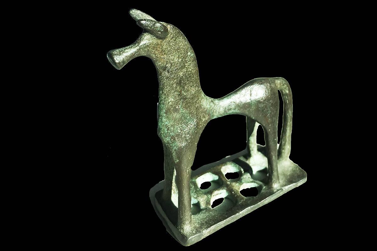 Cast Ancient Greek Archaic Figure of an 'Troy' Horse, circa 750 - 700 BC, Bronze