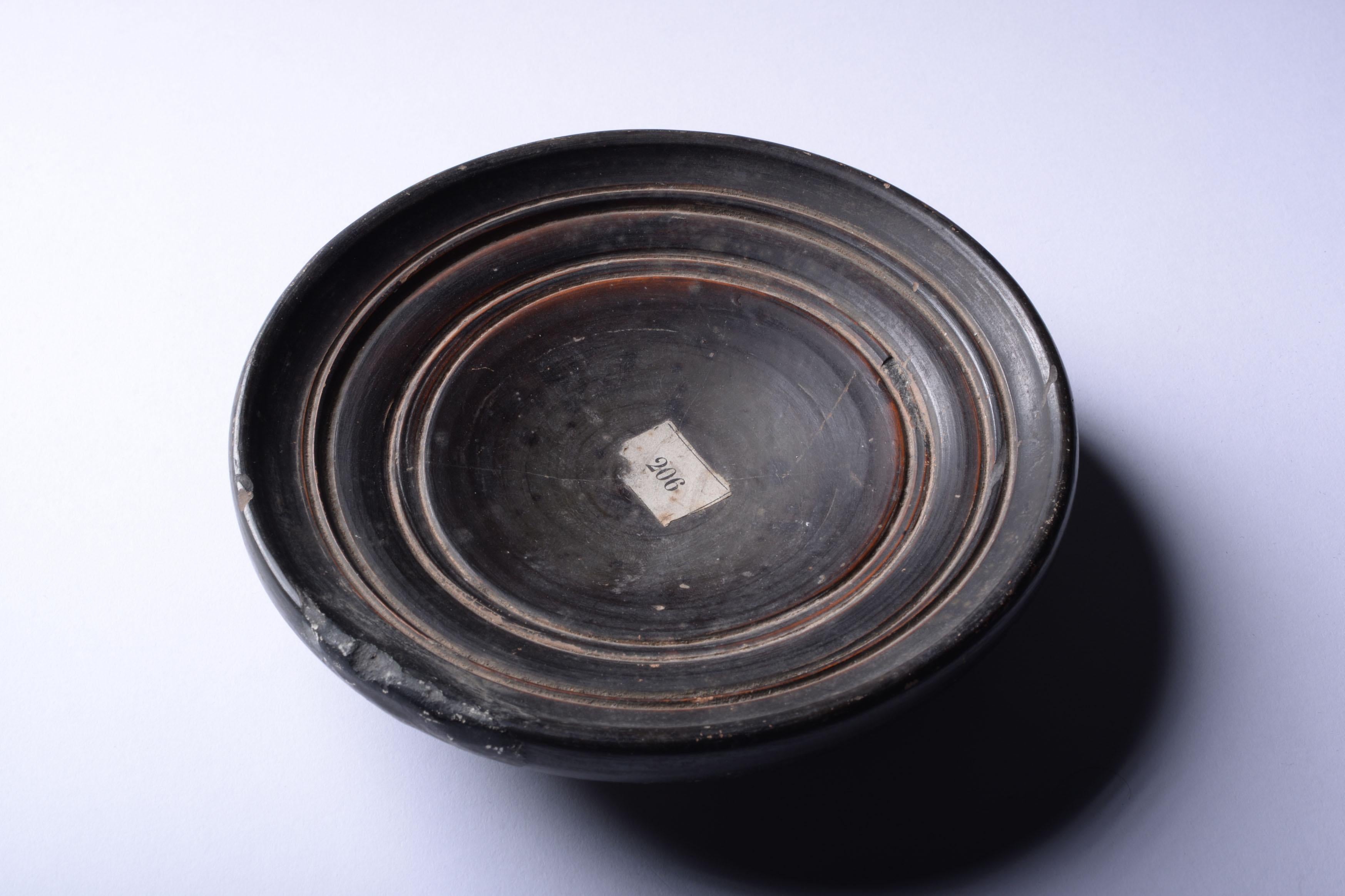 Ancient Greek Black Glaze Terracotta Dish  In Excellent Condition In London, GB