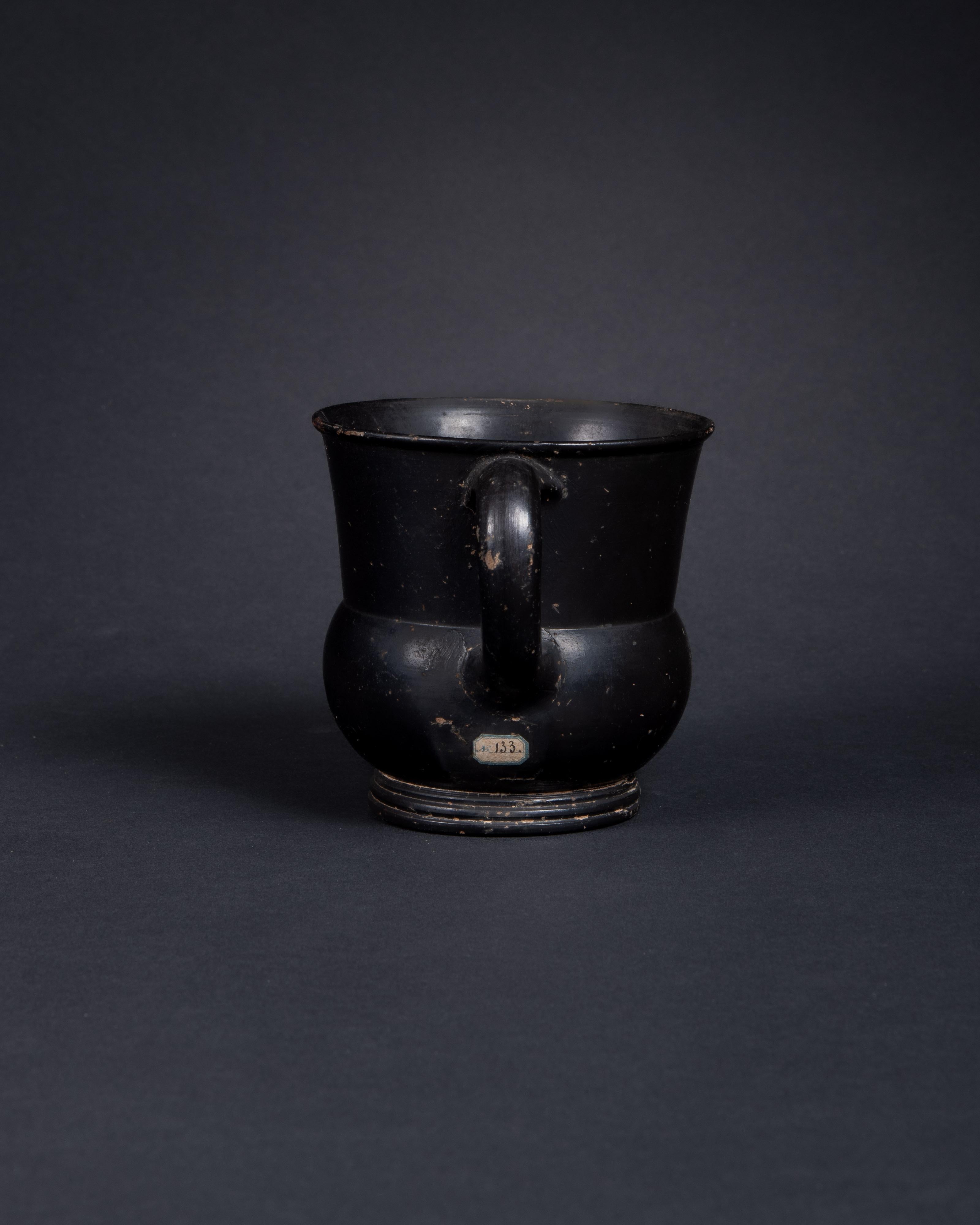 Ceramica Antica tazza da vino greca con smalto nero in vendita