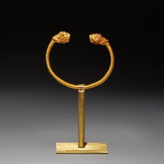 Ancient Greek Bracelet with lion head terminals in gold