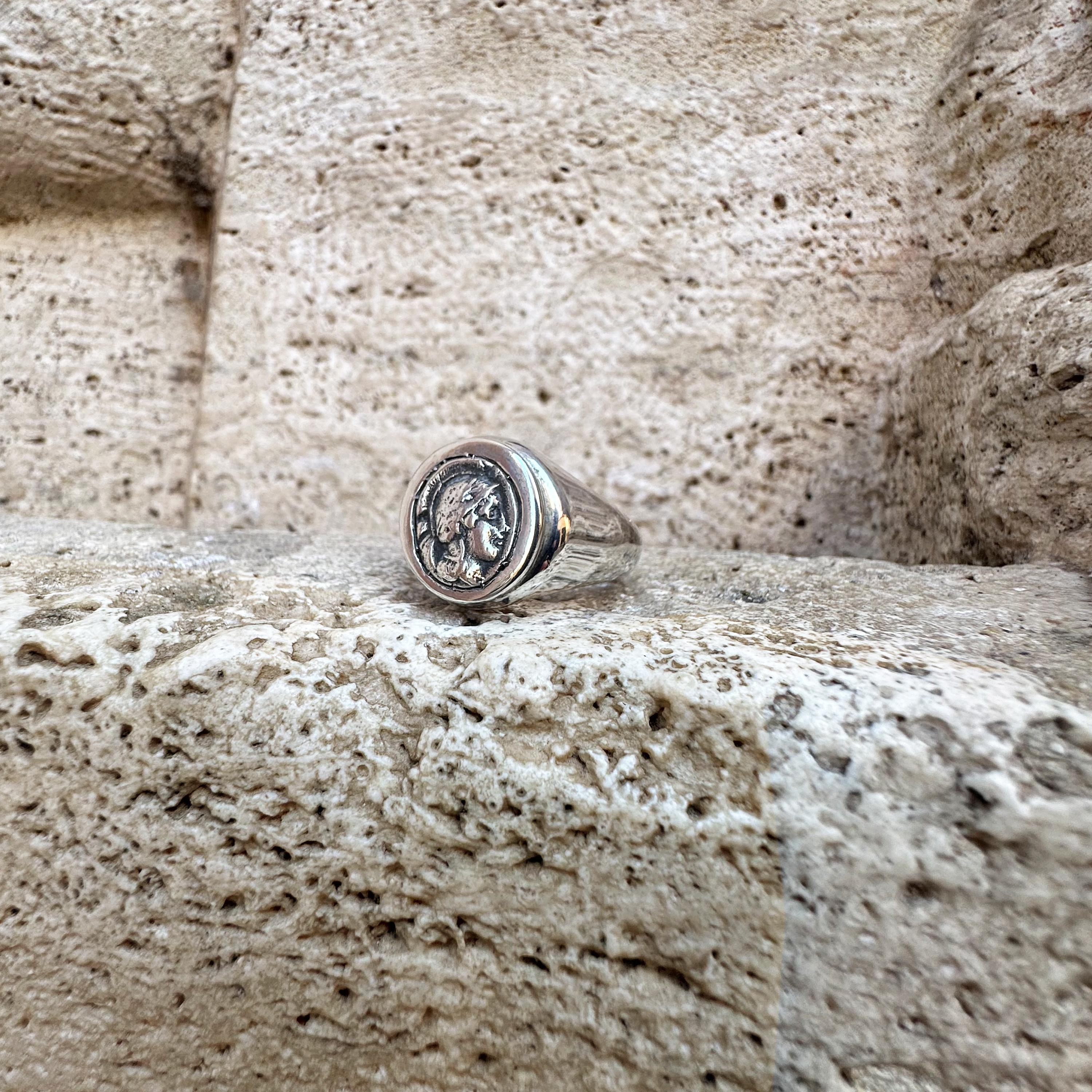 Classical Roman Ancient Greek Coin 5th century BC Silver Ring depicting the Goddess Athena For Sale