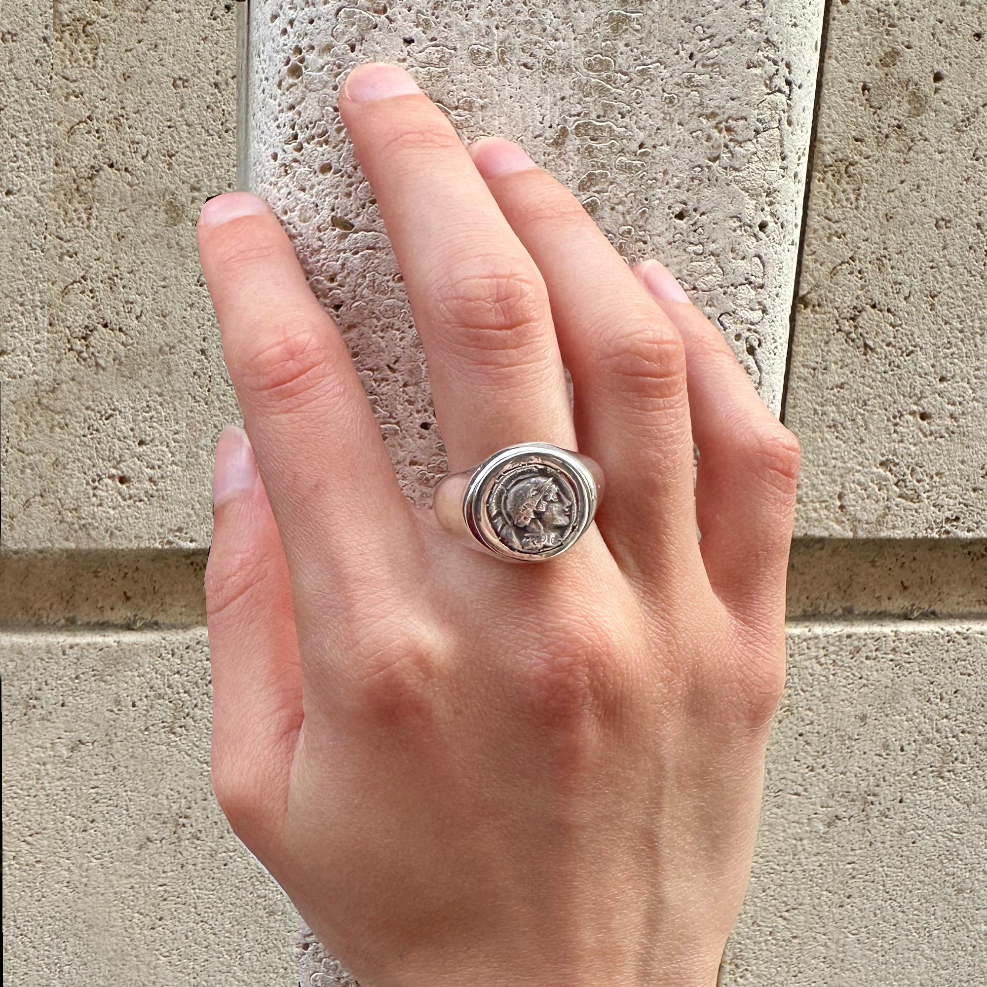 Ancient Greek Coin 5th century BC Silver Ring depicting the Goddess Athena For Sale 2