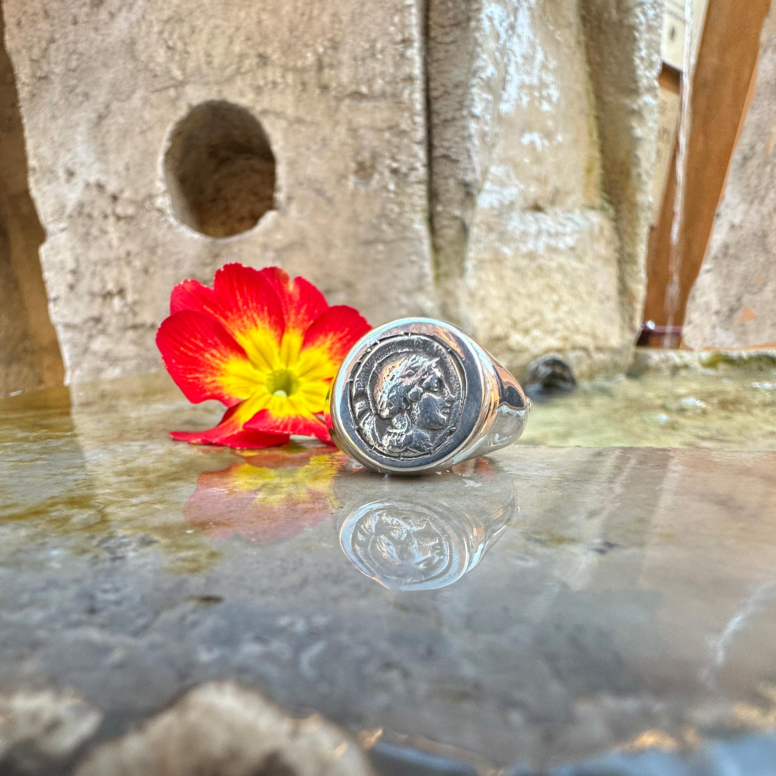 Ancient Greek Coin 5th century BC Silver Ring depicting the Goddess Athena For Sale 3