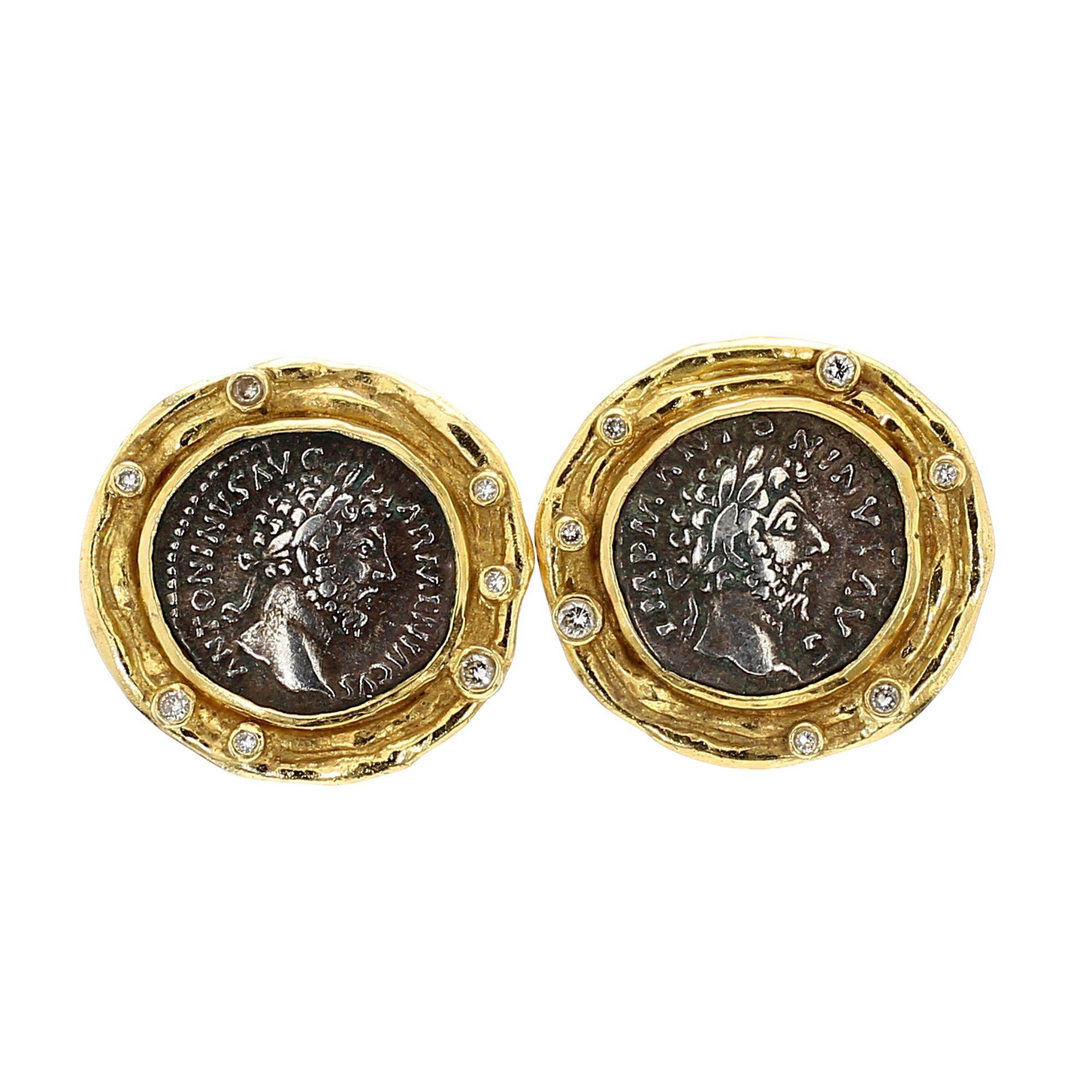 Boucles d'oreilles en or jaune 22K serties de pièces de monnaie de la Grèce antique et de diamants taillés en rond Pour femmes en vente