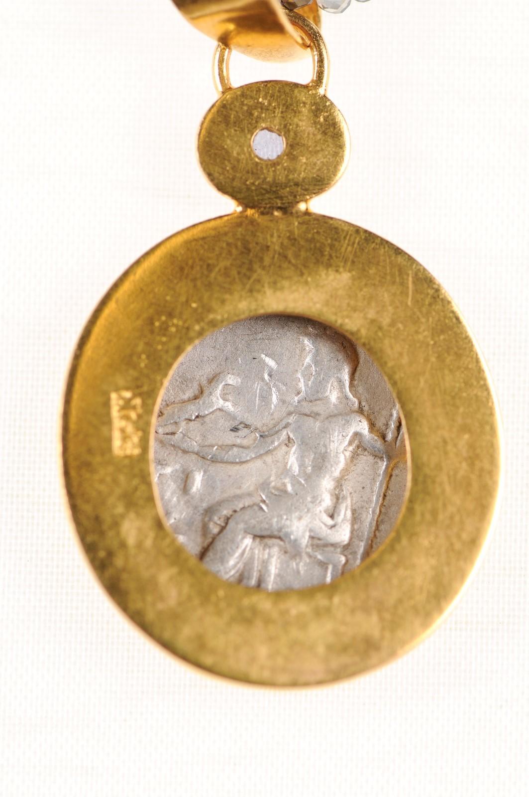 Antike griechische Münze und Tansanit-Anhänger (pendant nur) für Damen oder Herren im Angebot