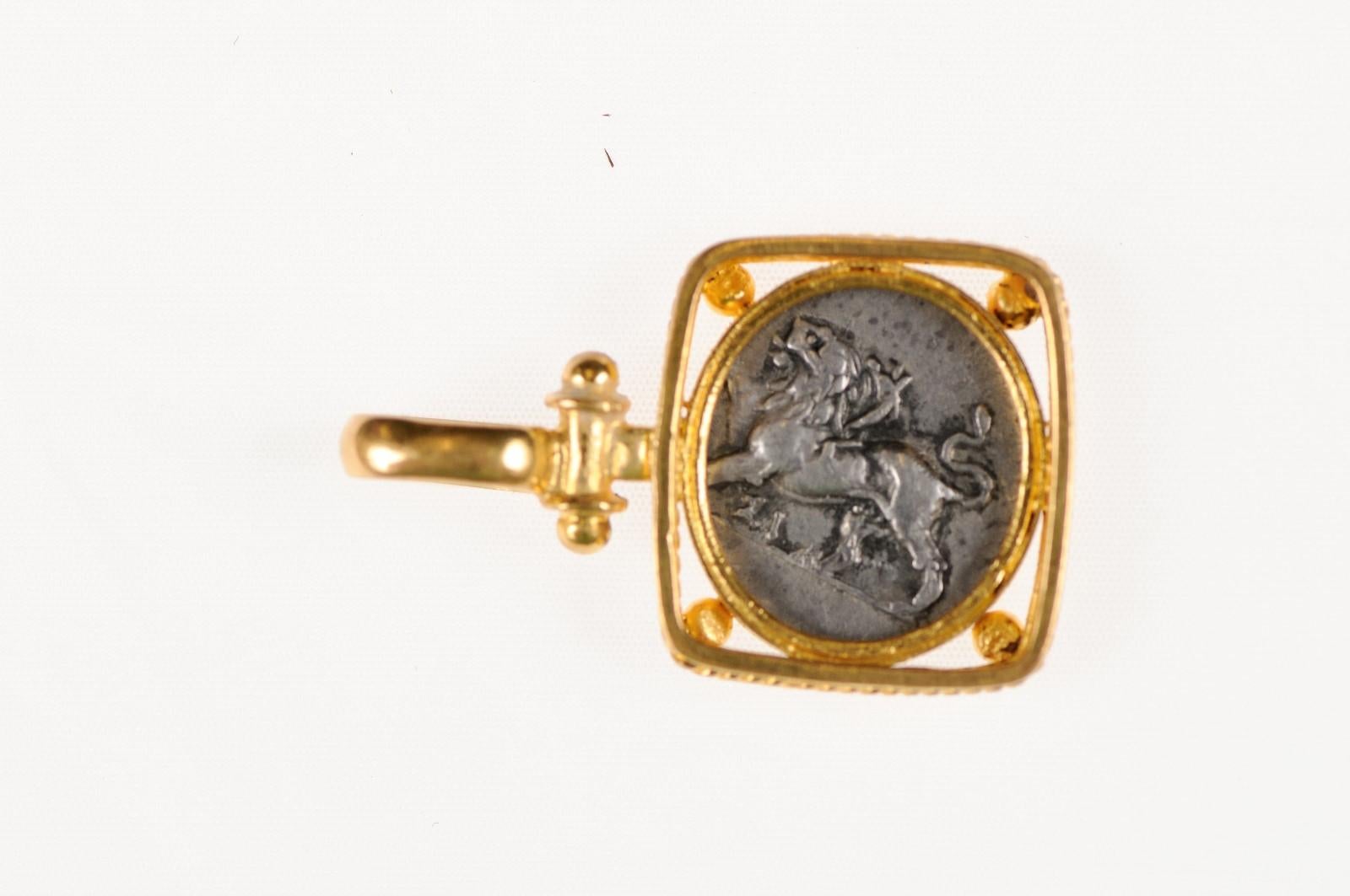 Pendentif numismatique en forme de colombe de la Grèce antique (pendentif) en vente 3