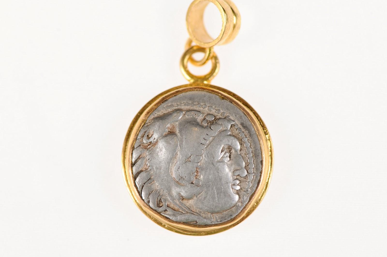 Ancient Greek Drachm Pendant (pendant only) In Excellent Condition For Sale In Atlanta, GA