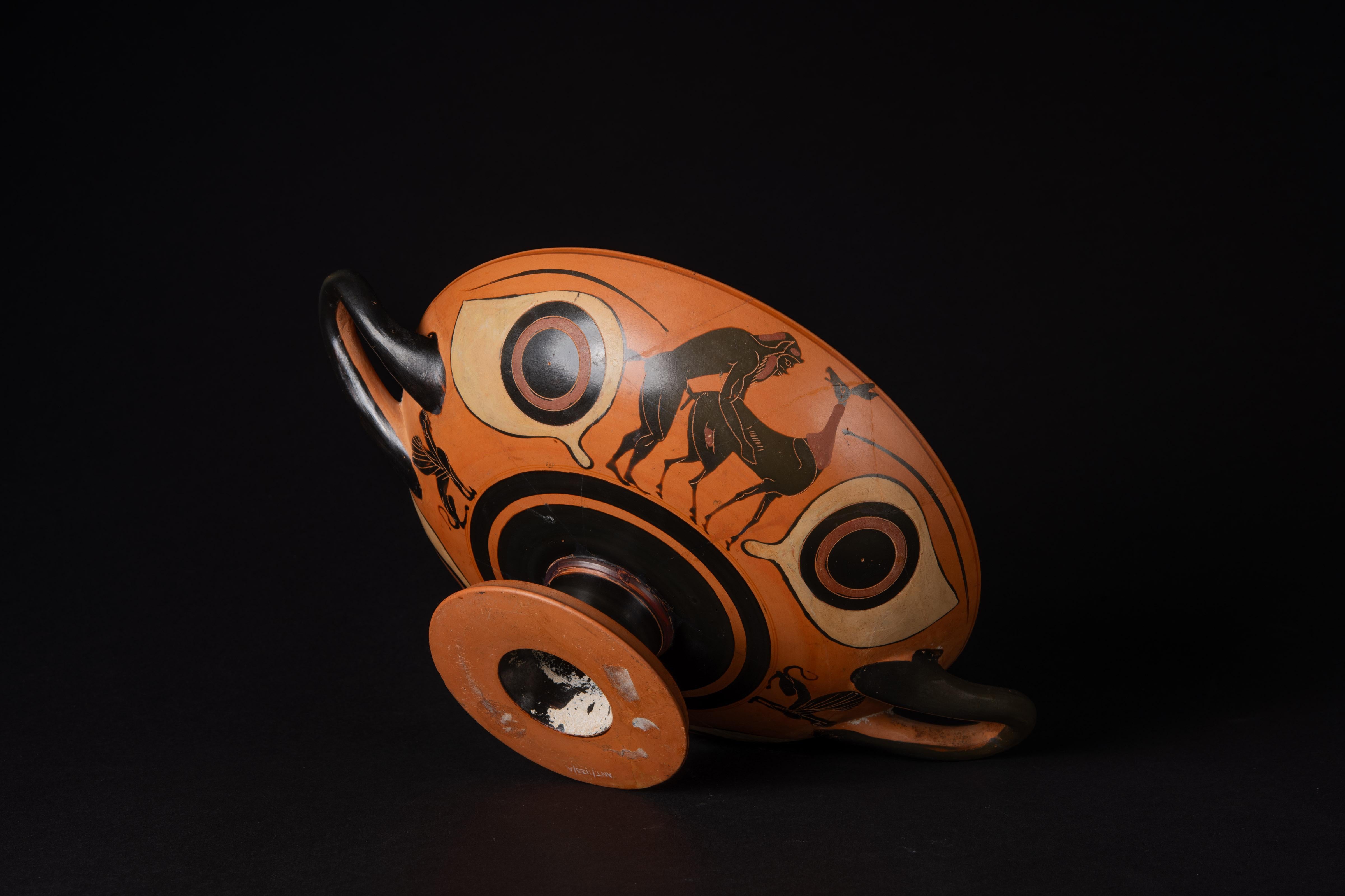 Tasse à vin grecque érotique de l'Antiquité avec yeux peints en vente 1