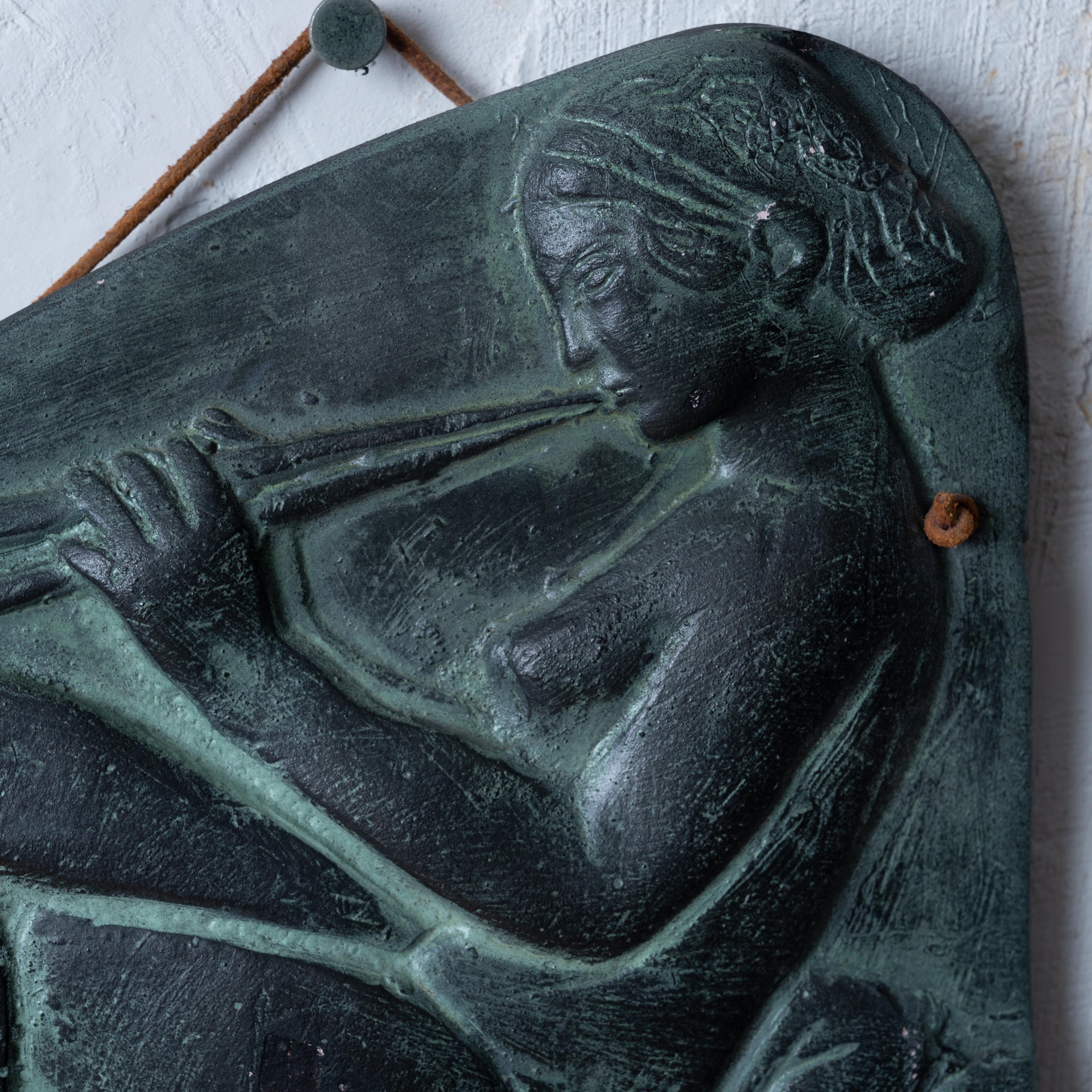 Relief eines antiken griechischen Flötenspielers, um 1960 (Klassisch-griechisch)