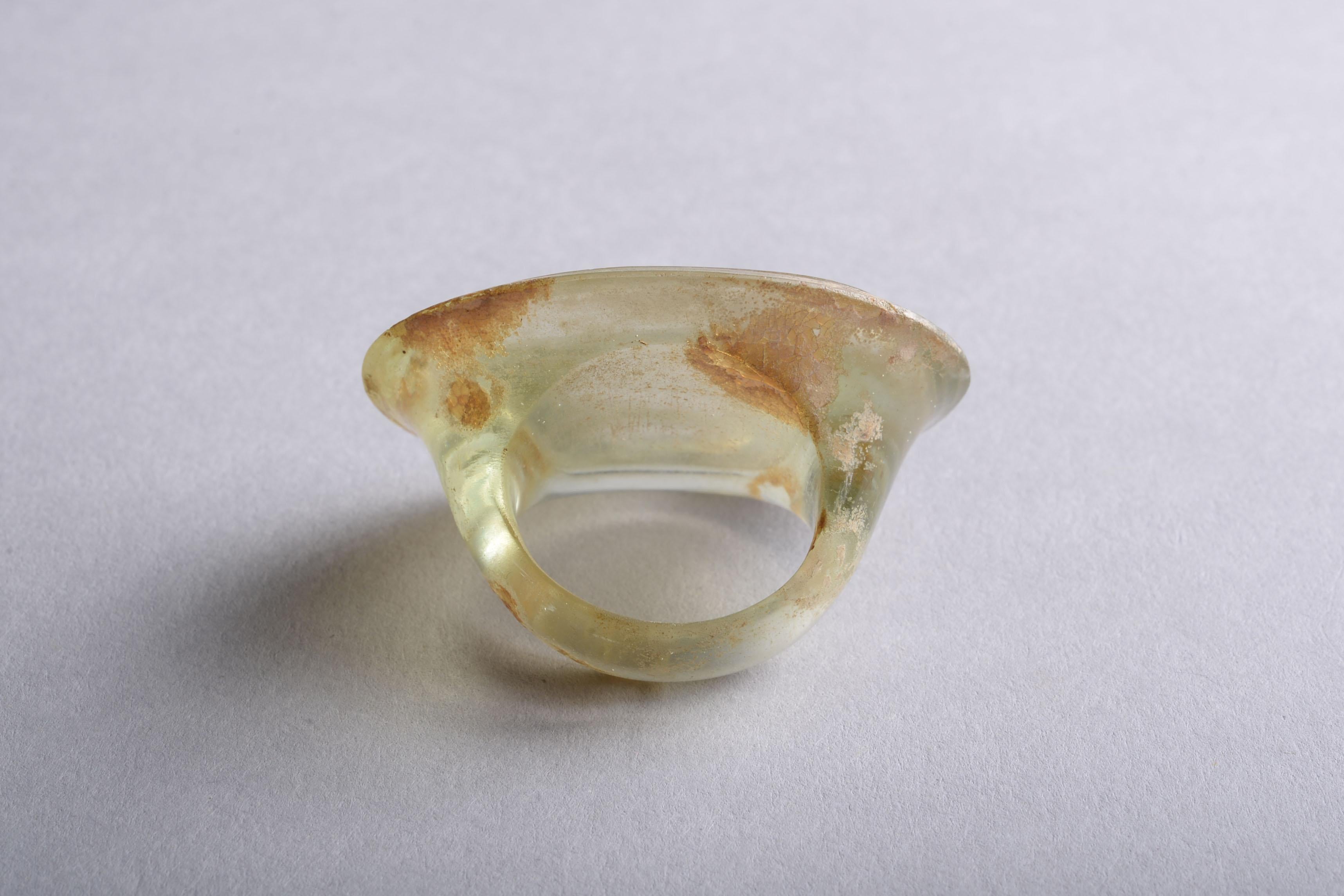 Antiker griechischer Glasring (Klassisch-griechisch) im Angebot