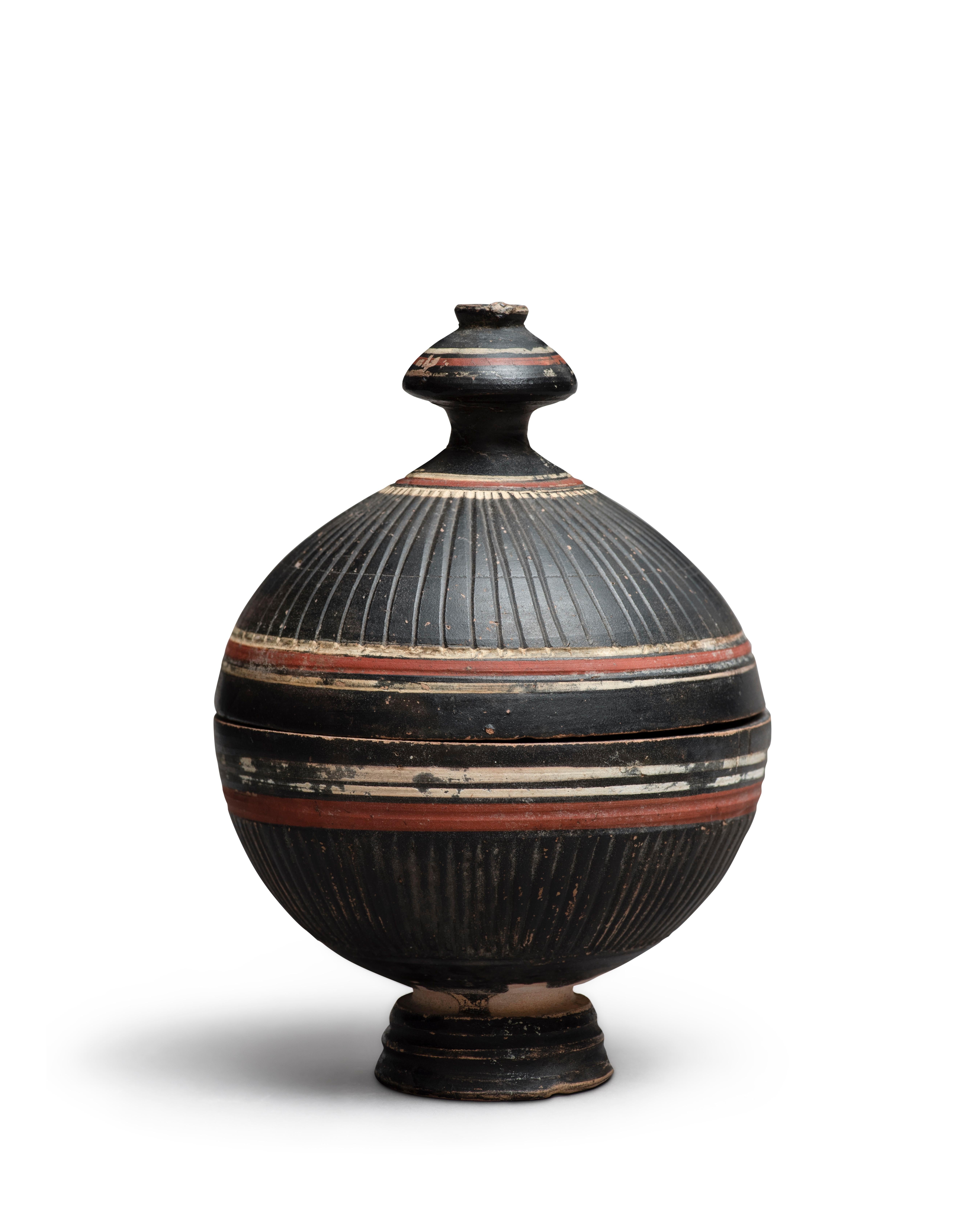 Ancient Greek Gnathian Ware Black-Glazed Pottery Pyxis