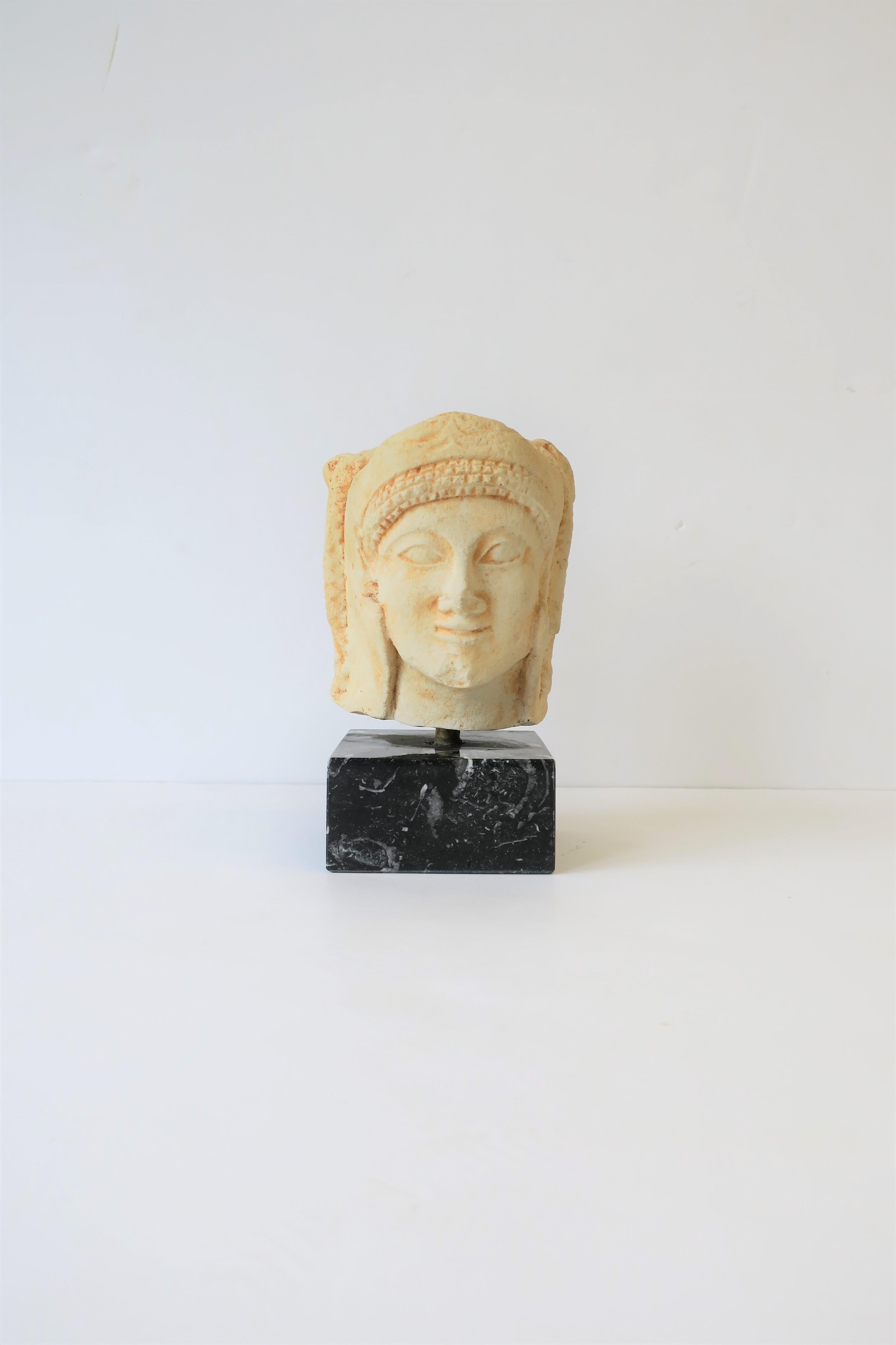 Ancient Greek or Roman Sculpture Piece, 20th Century In Good Condition In New York, NY