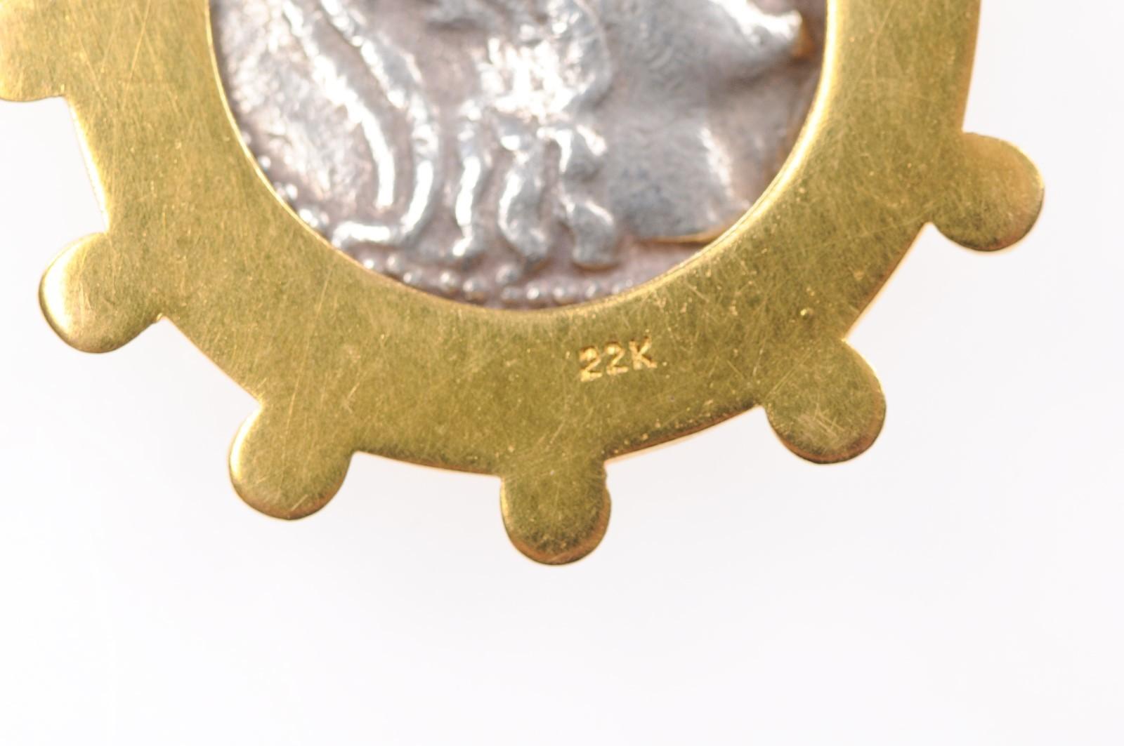 Antiker griechischer Eule- und Athena- Münz-Anhänger (pendant nur) im Angebot 6