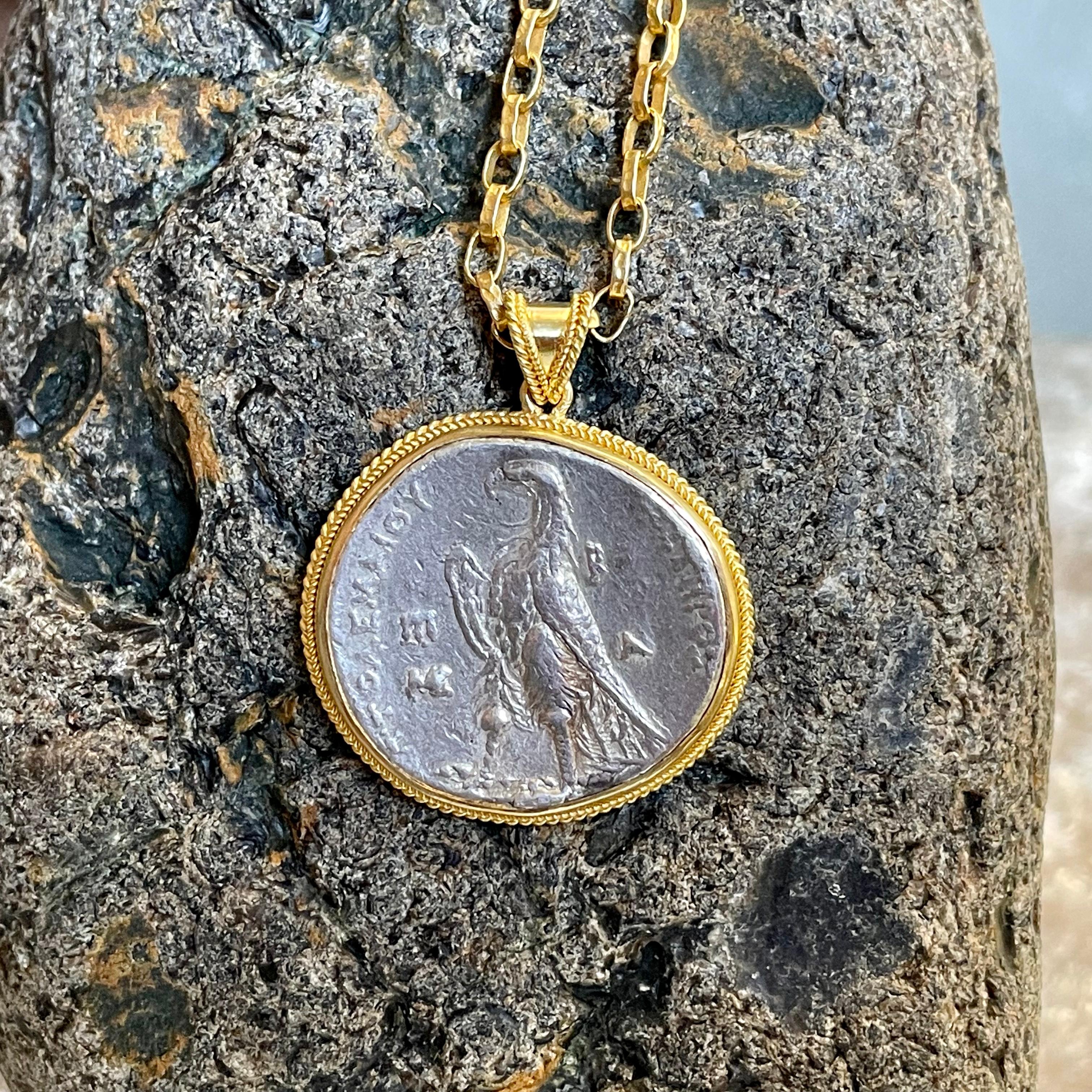 Pendentif en or 18 carats:: dynastie ptolémaïque grecque ancienne:: 3e siècle avant J.-C.:: pièce d'aigle 6