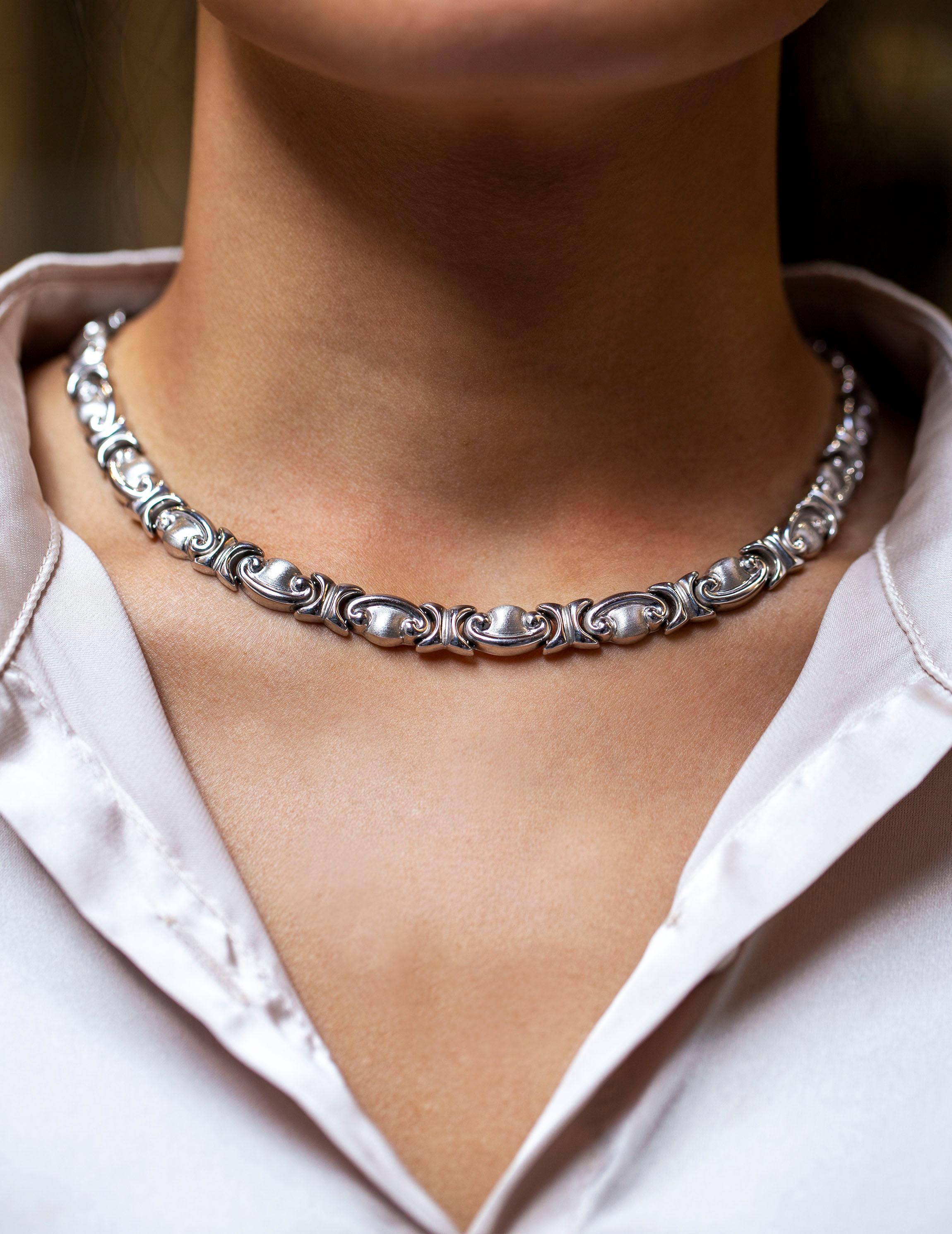 roman style necklace