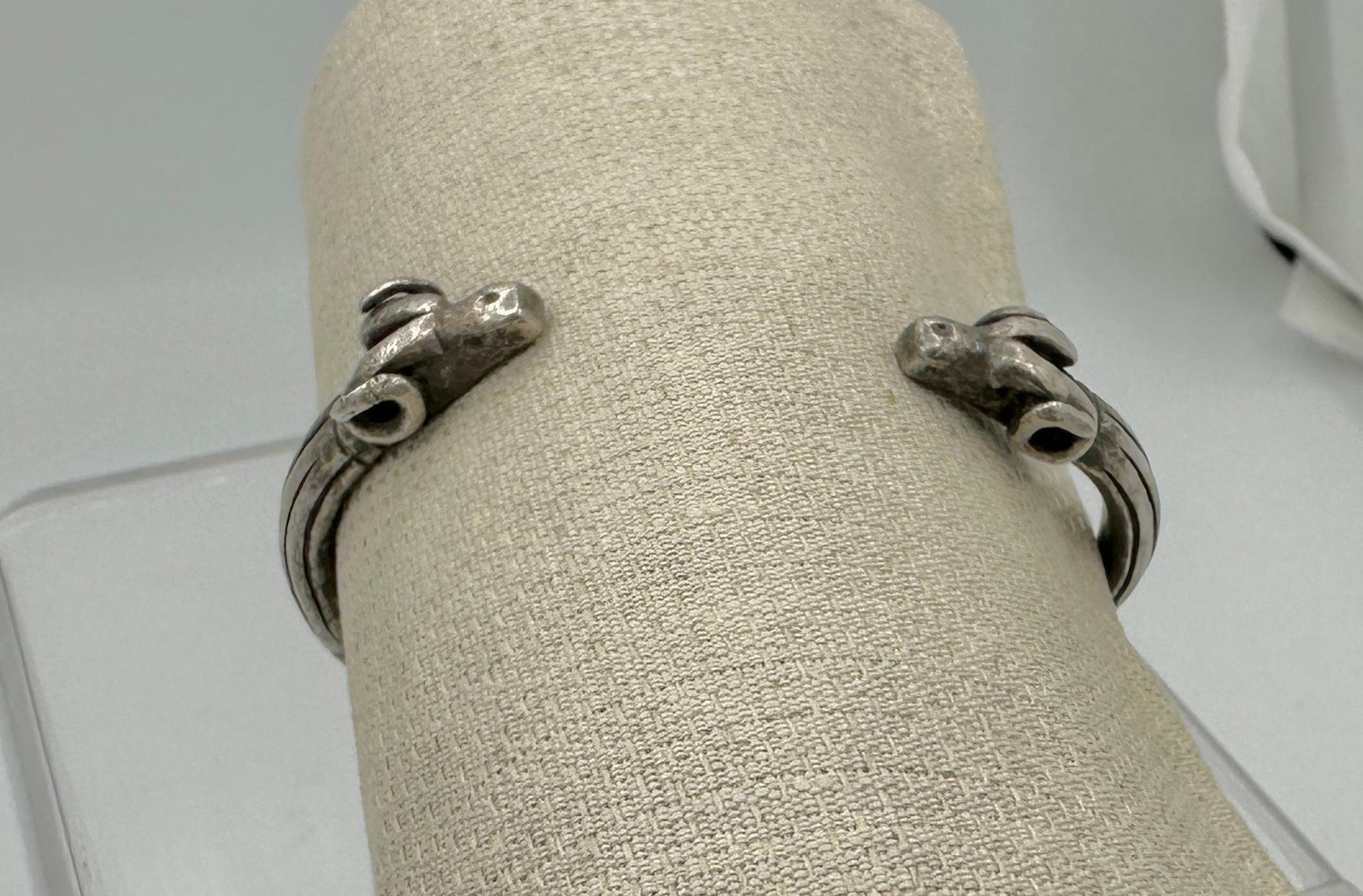 Ancient Greek Silver Bracelet with Rams Heads 4th century BC Museum Quality In Excellent Condition For Sale In New York, NY