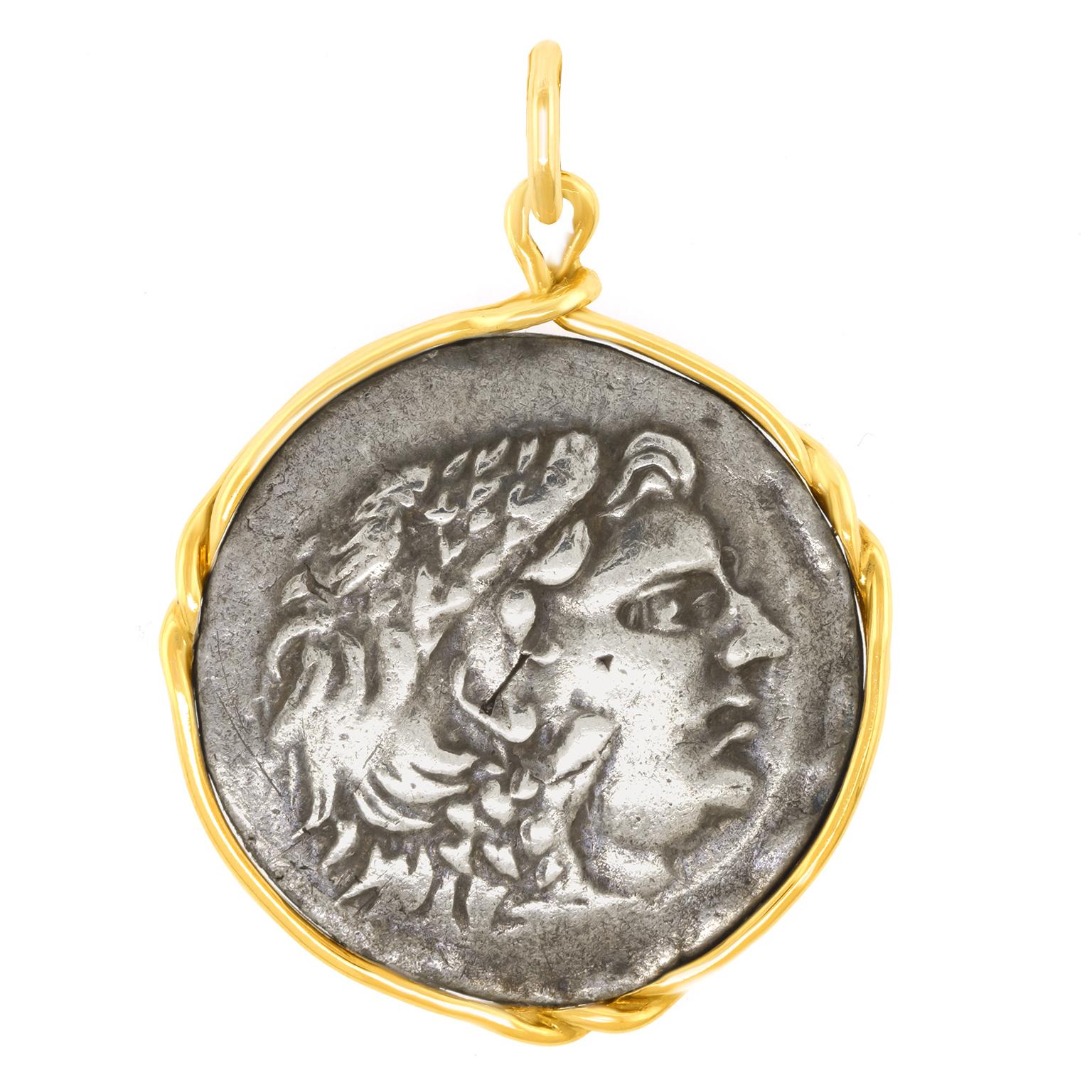 Pendentif en argent en forme de pièce de monnaie de la Grèce antique 6