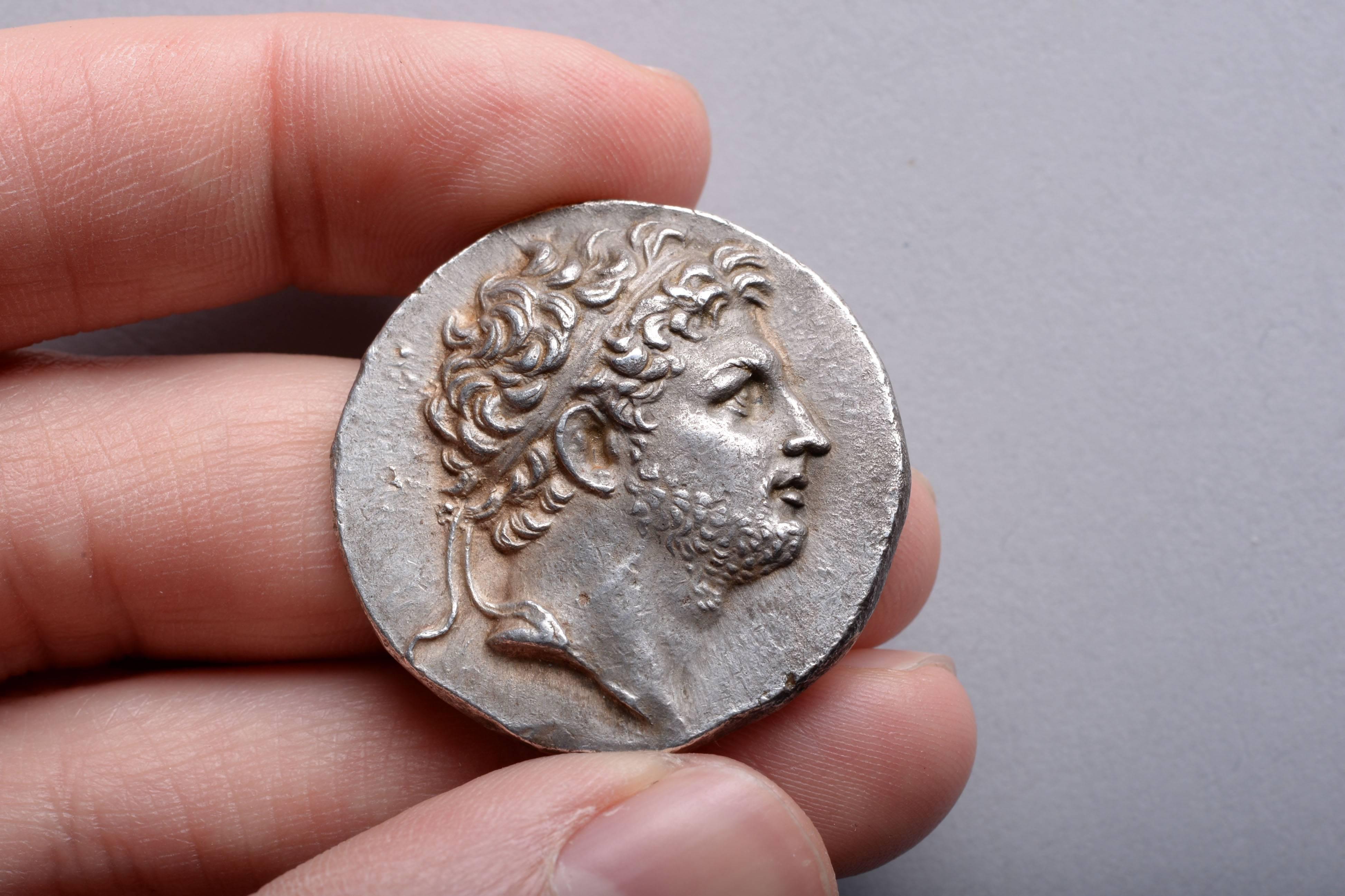 Grec classique Ancienne pièce grecque hellénistique en argent de tétradrachme du roi Persée:: 174 av