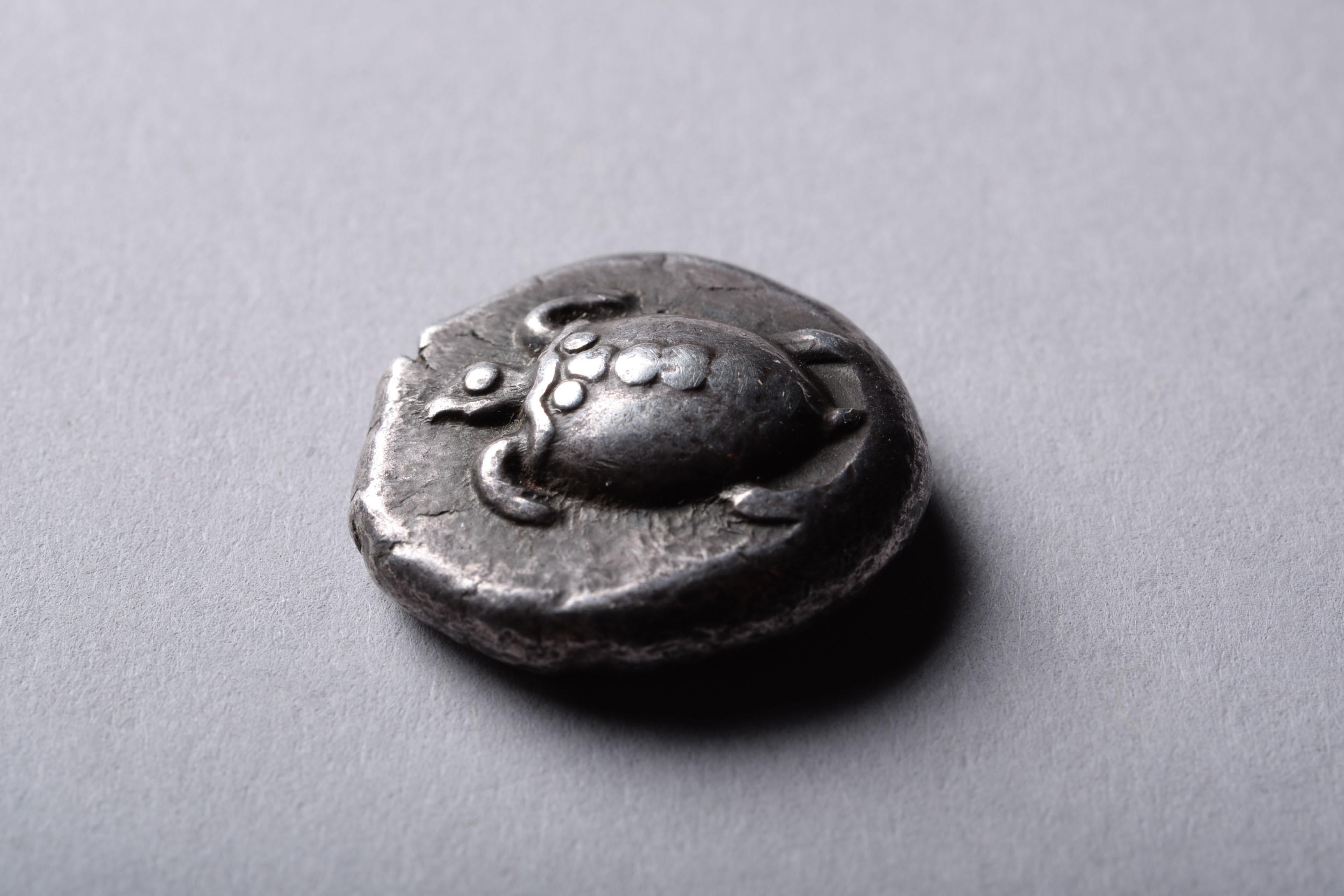 Antike griechische Silberschildkrötenmünze aus Aegina (Griechisch)