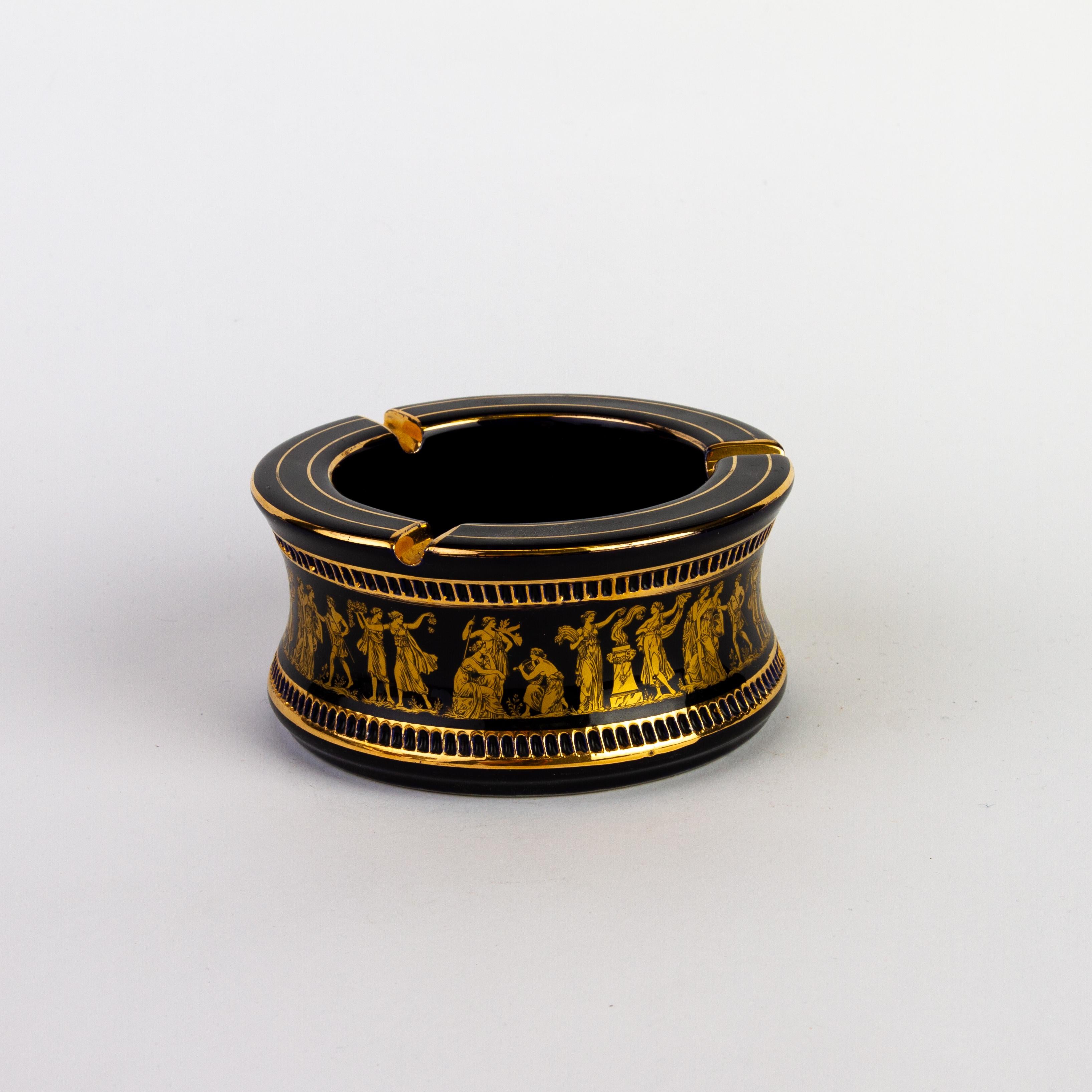 20th Century Ancient Greek Style Neoclassical 24KT Gold Porcelain Ashtray  For Sale