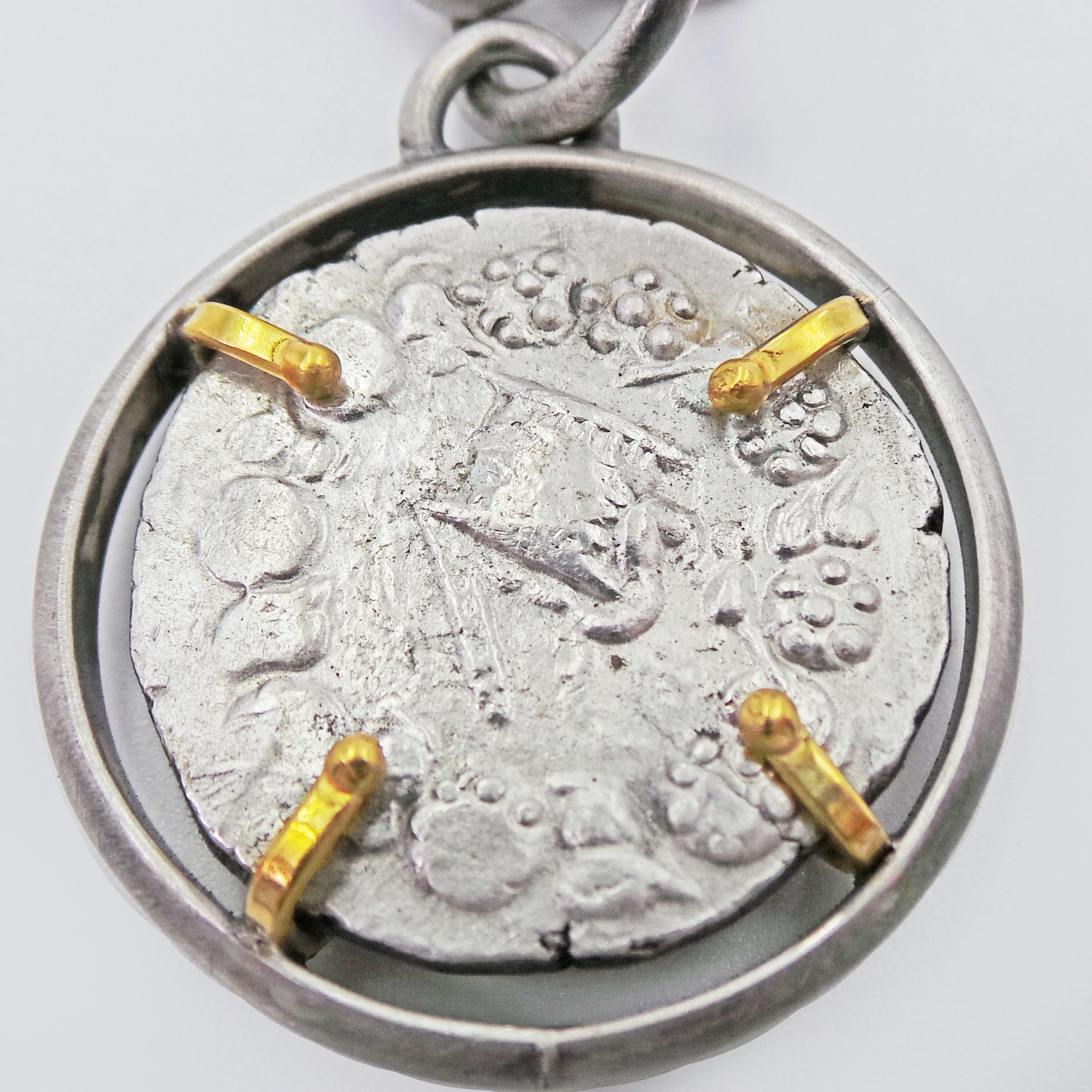 Antike griechische Tetradrachm Silbermünze Wendbarer Anhänger an Kette Halskette für Damen oder Herren im Angebot