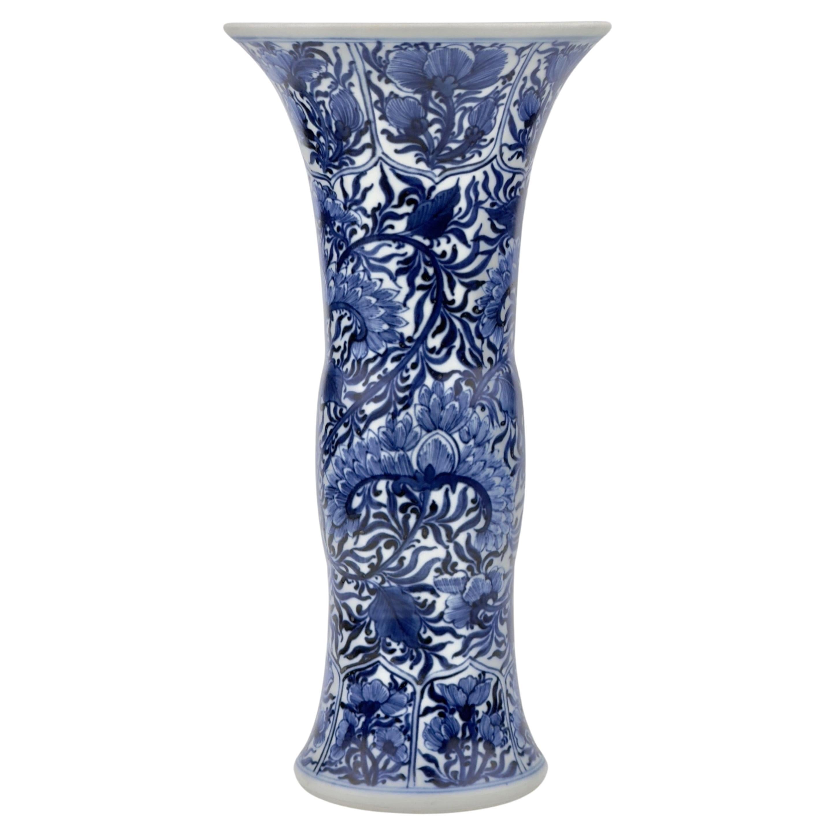 Ancient Gu Shape Blue And White Vase, Qing Dynasty, Kangxi Era, Circa 1690 For Sale