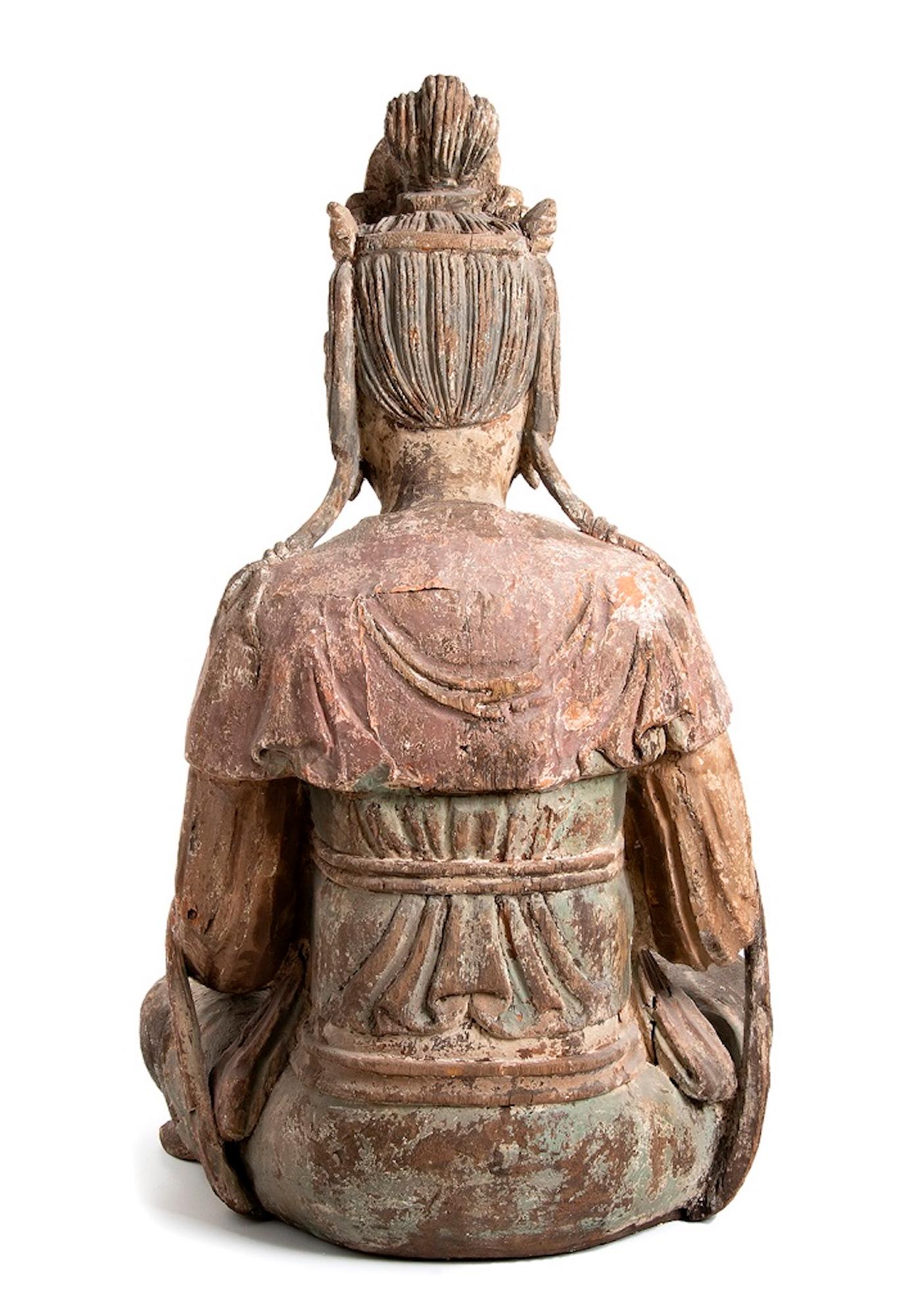 Guanyin, Qing Dynasty China is an original precious manufacture realized in China during the Qing Dynasty.

Handmade painted Chinese wood.

Provenance: Private collection. 

Good conditions. 

Bodhisattva Guanyin (Avalokitesvara) is one of