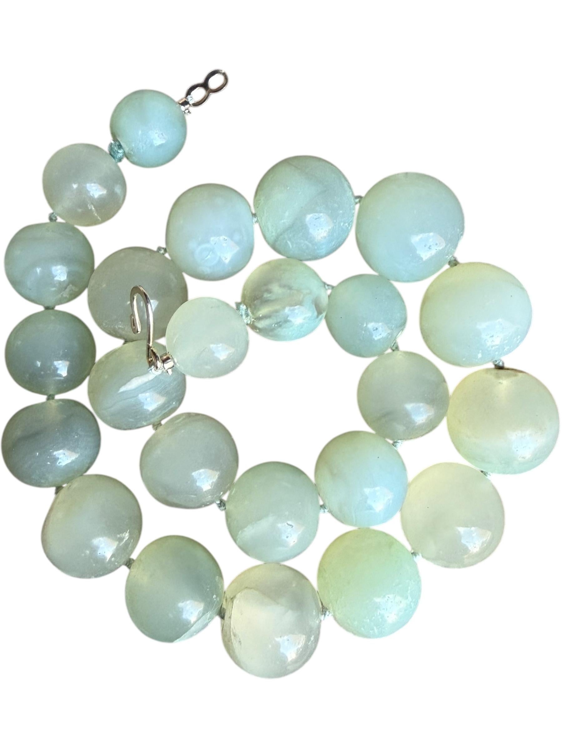 Perlina Antica collana di perle di agata dell'Himalaya, risalente a 2000+ anni fa, grande e rotonda, in celadon in vendita