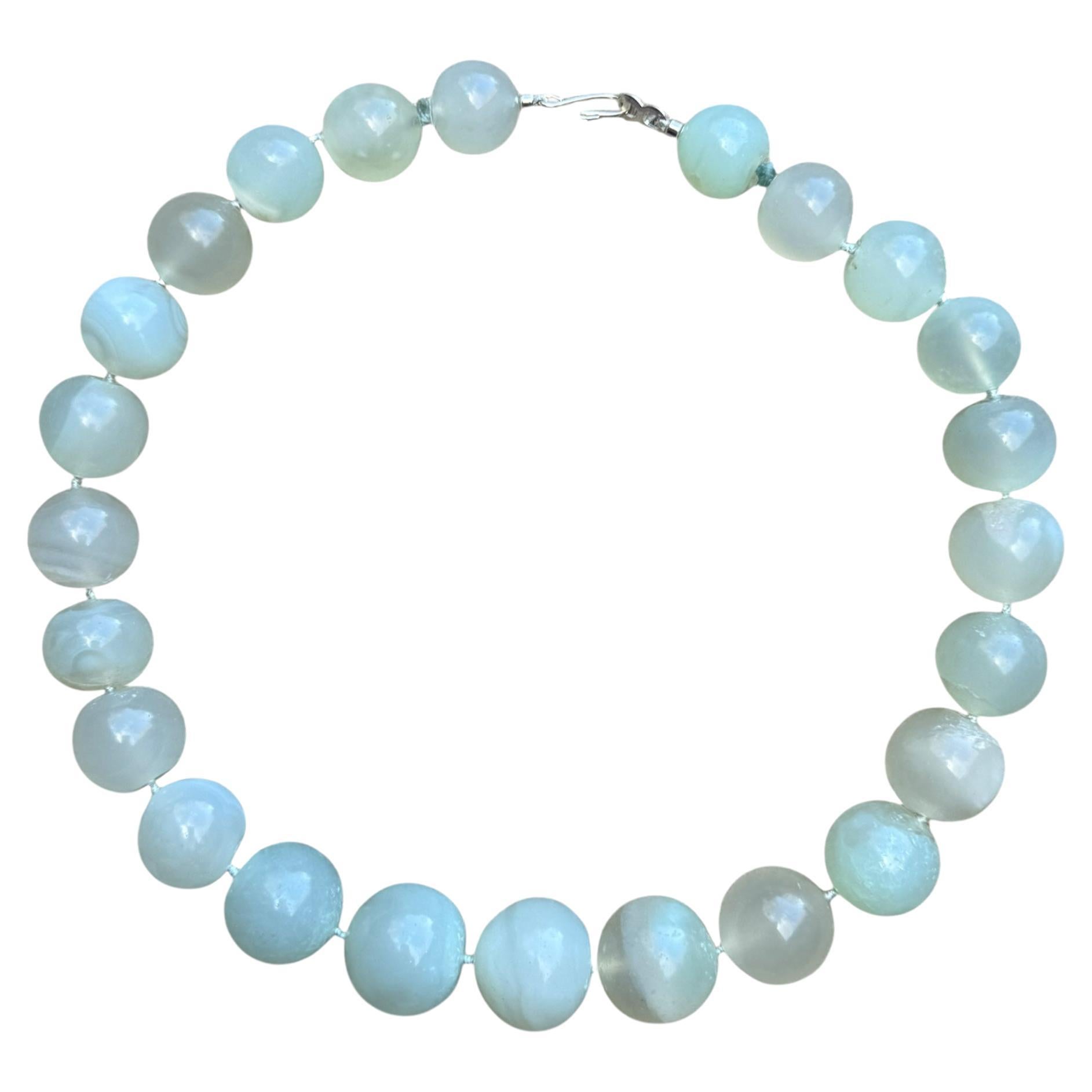 Antica collana di perle di agata dell
Himalaya, risalente a 2000+ anni fa, grande e rotonda, in celadon in vendita