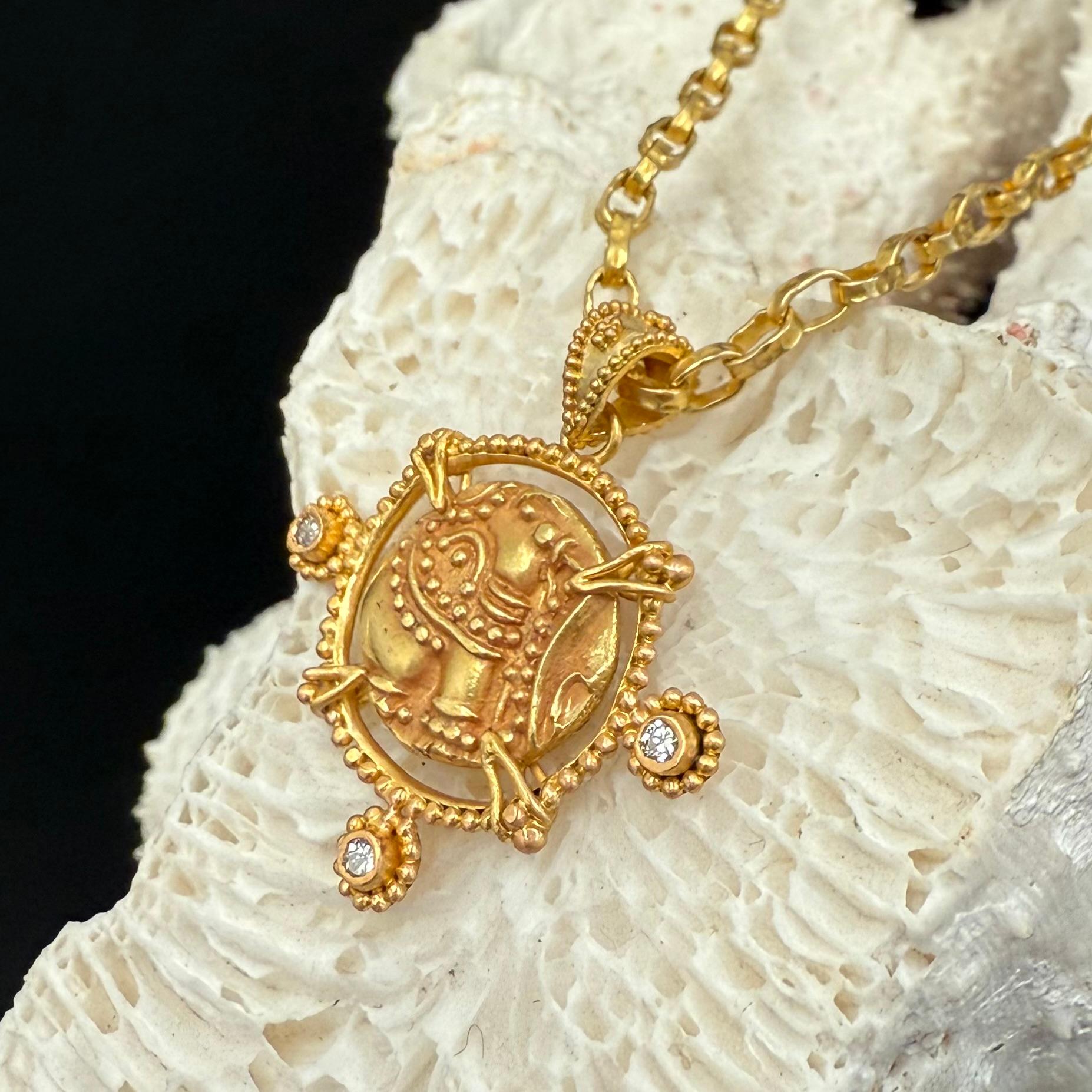 Pendentif en or à l'éléphant de l'Inde ancienne du 10e siècle de l'ère chrétienne, avec diamants en vente 4