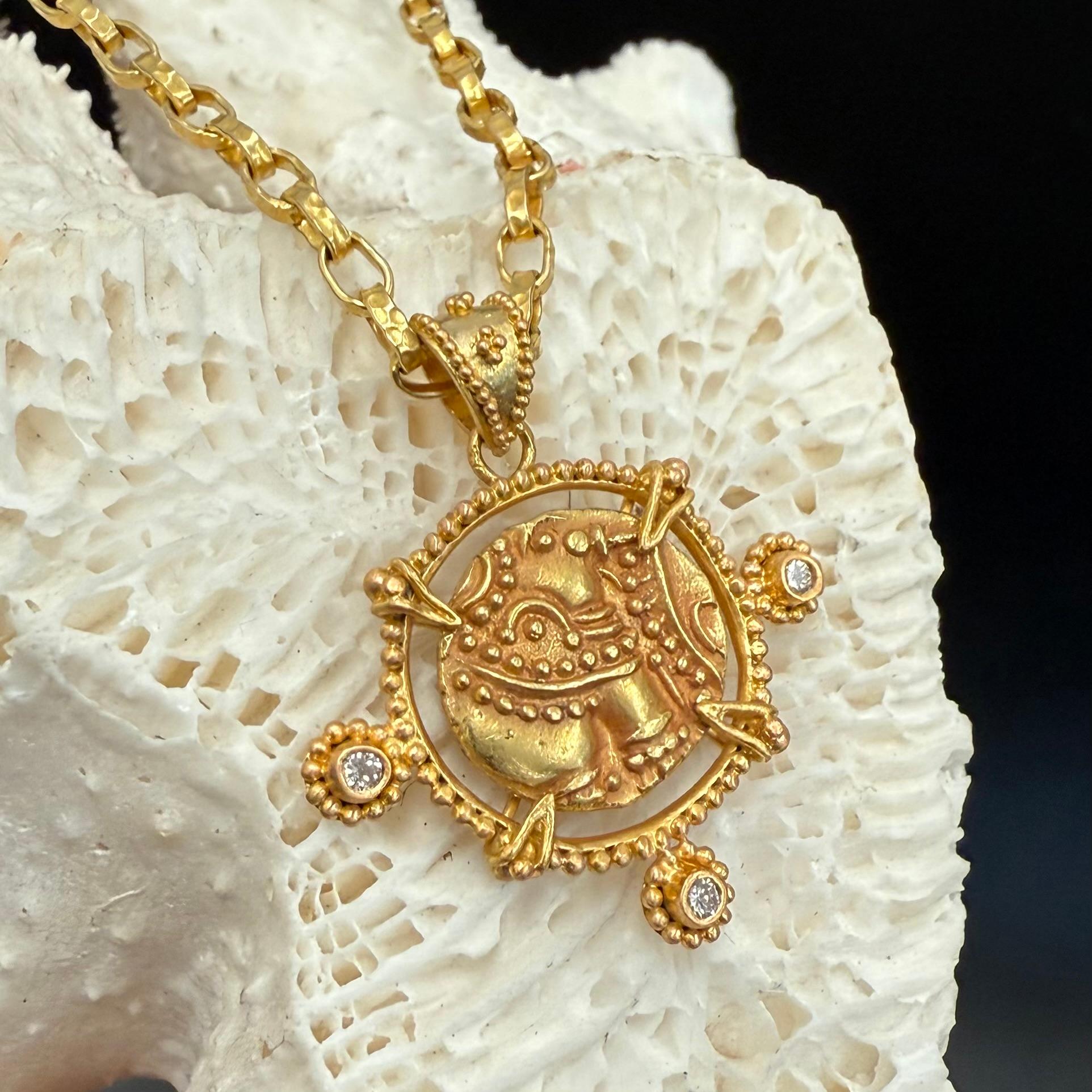 Pendentif en or à l'éléphant de l'Inde ancienne du 10e siècle de l'ère chrétienne, avec diamants en vente 7