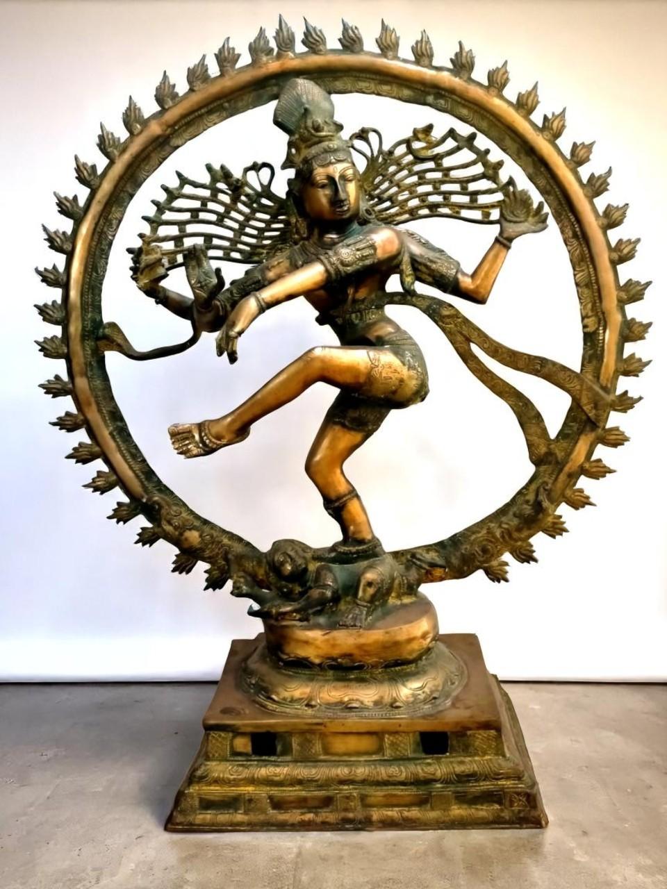 Ancient Indian solid brass sculpture - God Shiva dancing in the circle of fire For Sale 2
