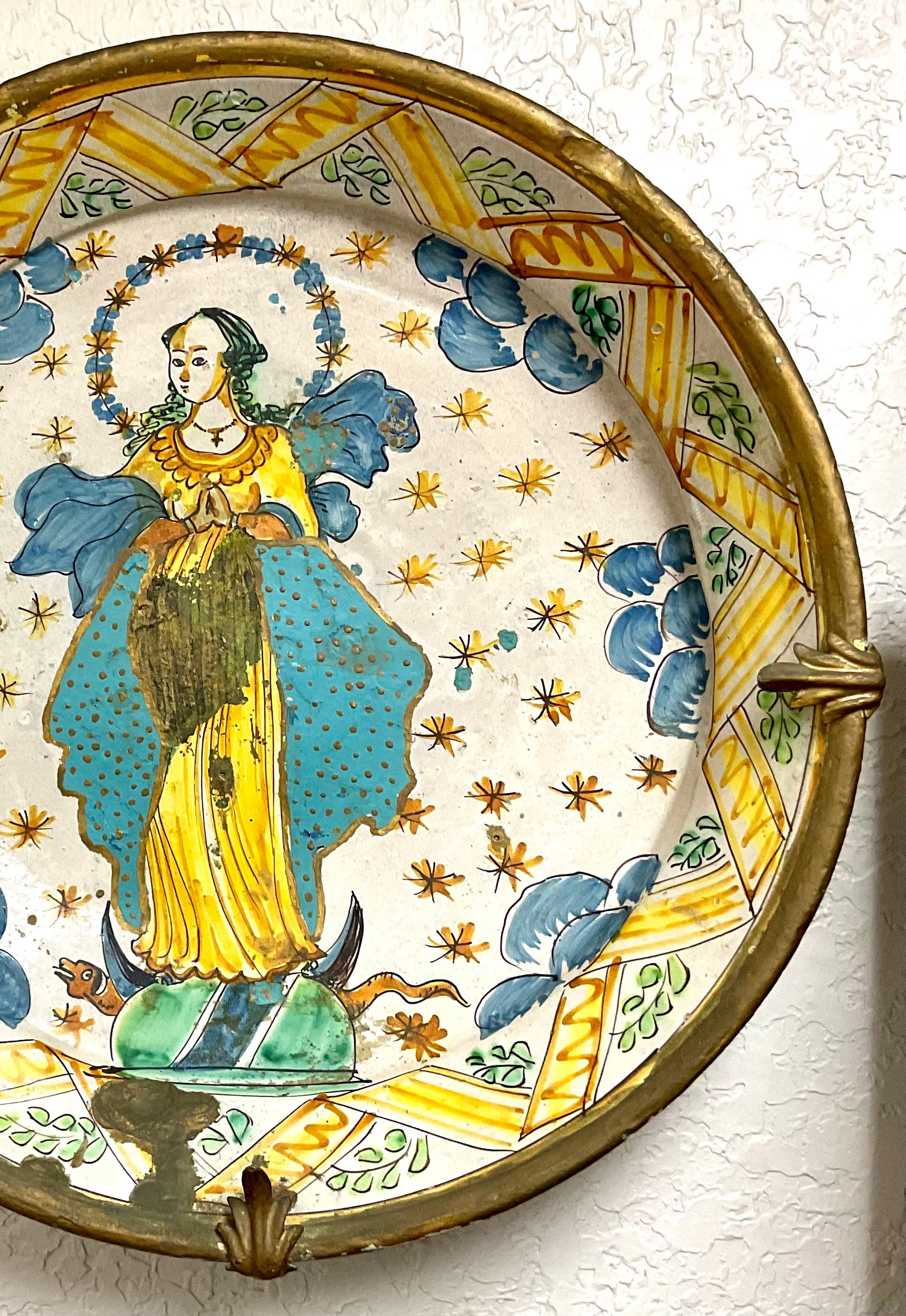Cargador de mayólica de loza italiana antigua, muy grande Cerámico en venta
