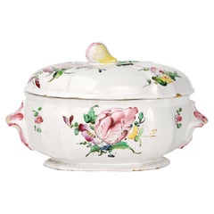 Soupière italienne en maïolique, Manufacture Rubati, Milan, vers 1770-1780