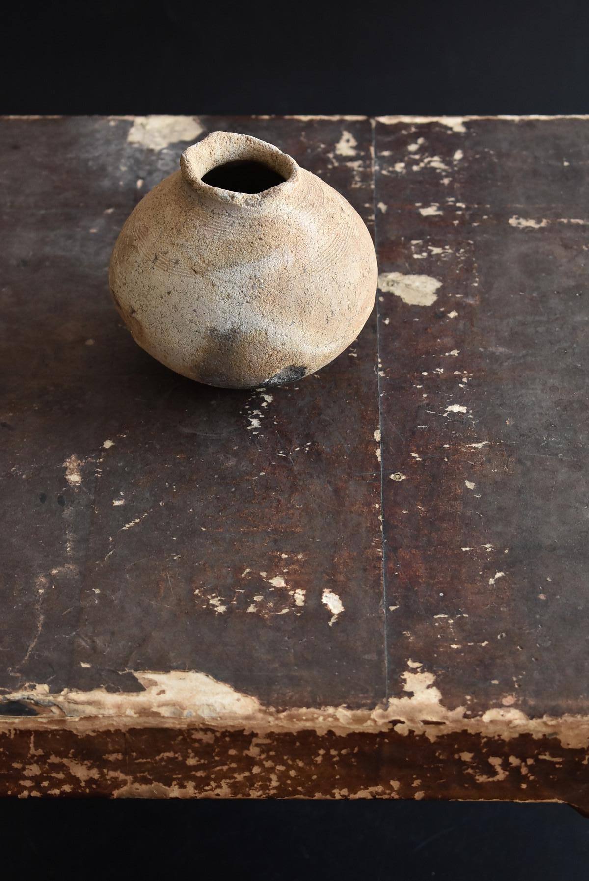 Ancient Japanese Jar / 