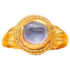 Antique Ancient Javanese Gold and Sapphire Ring Cabochon 7th - 15th Century Indonesian 
