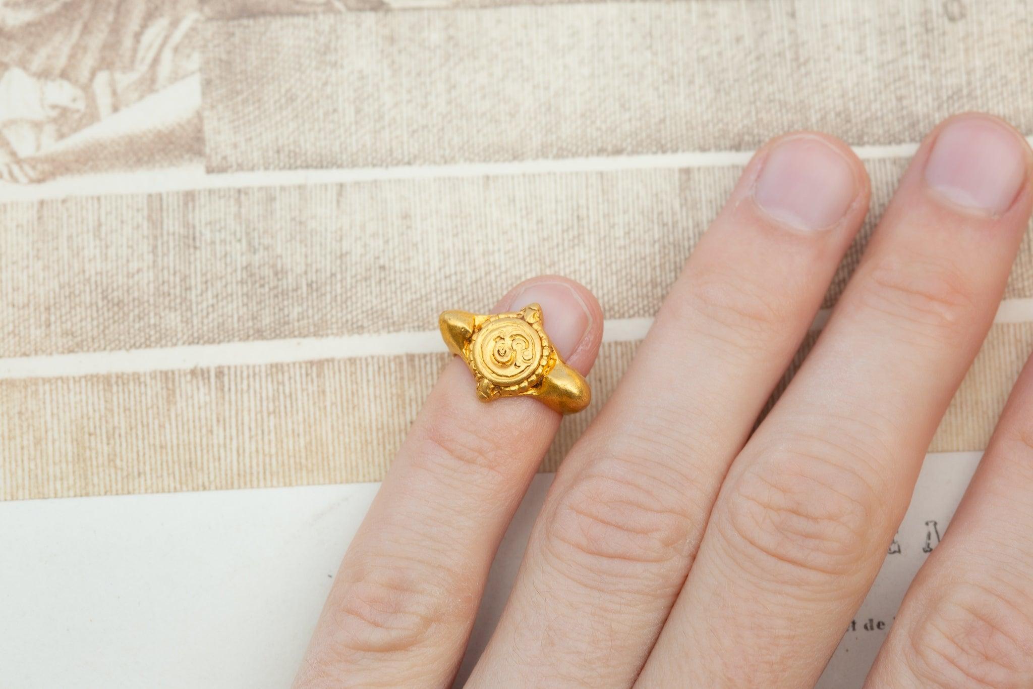 Ancient Javanese Labyrinth Ring 6